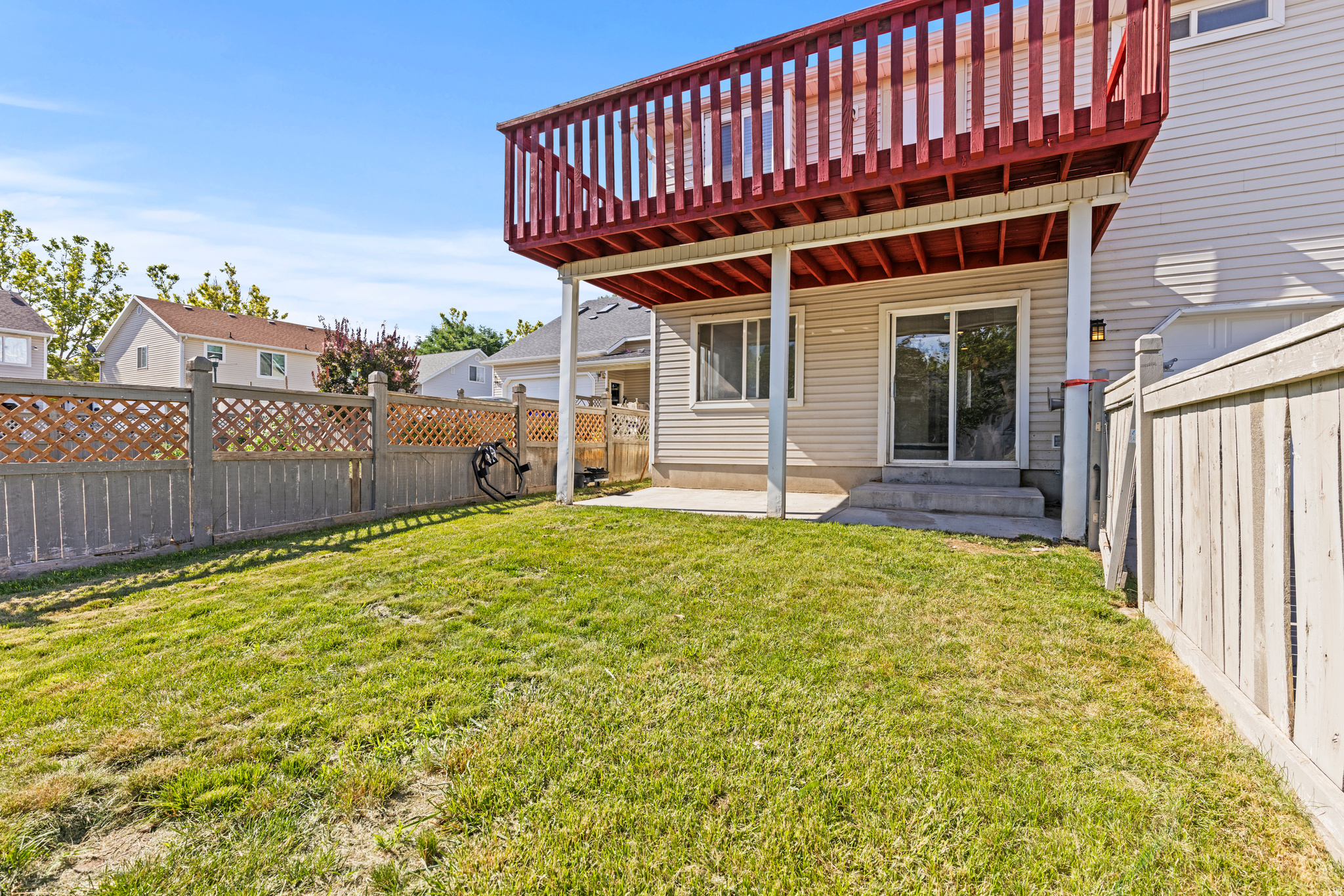 main property photo 24