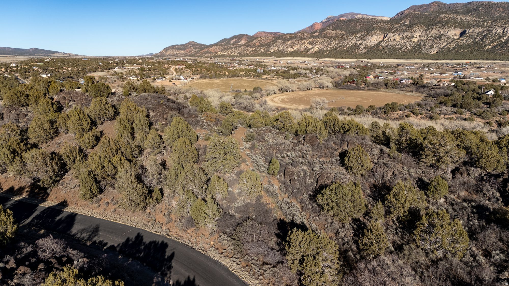 main property photo 16