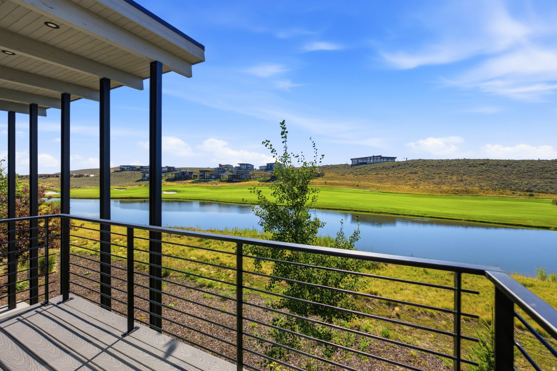 main property photo 45