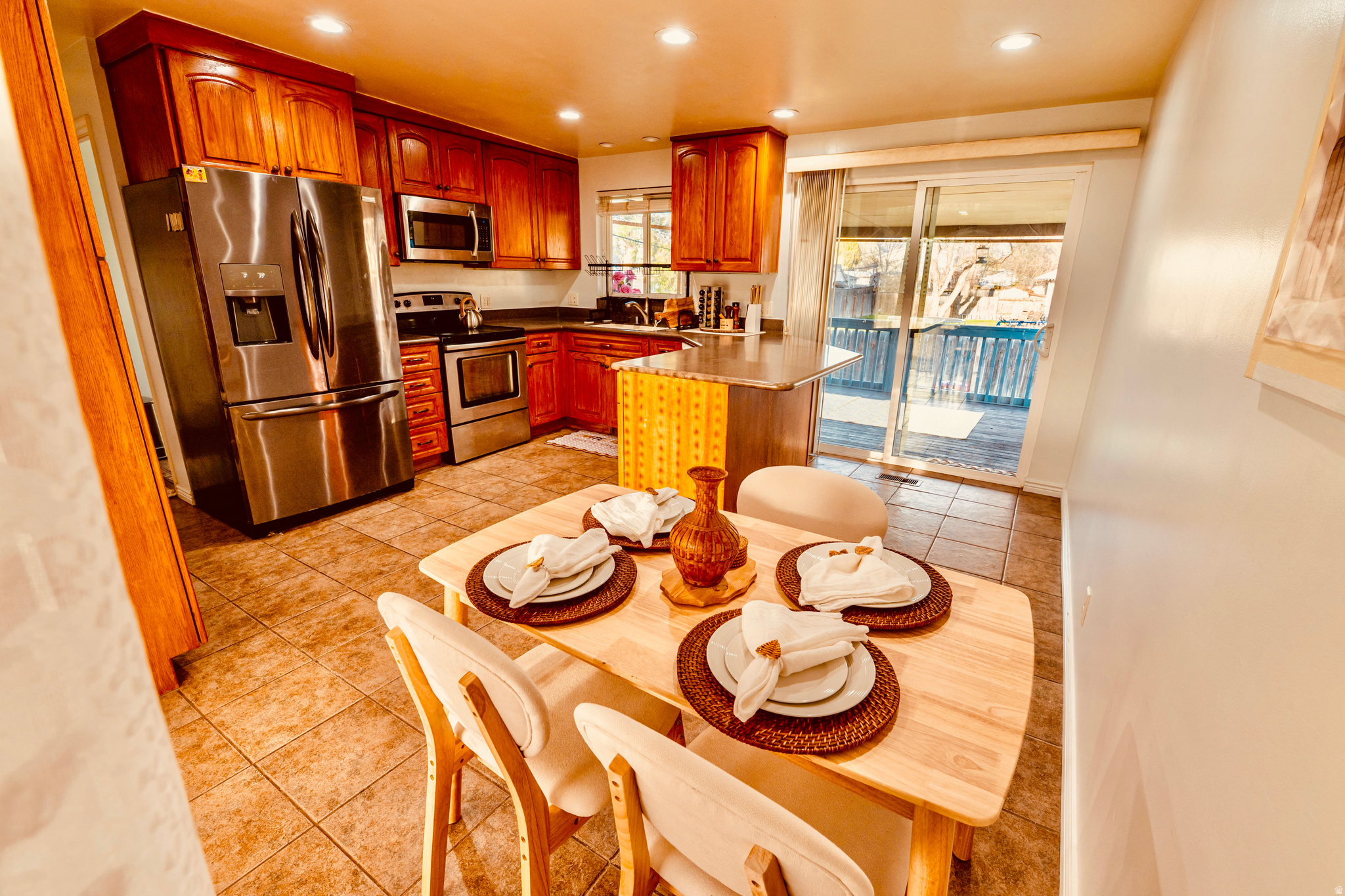 main property photo 7