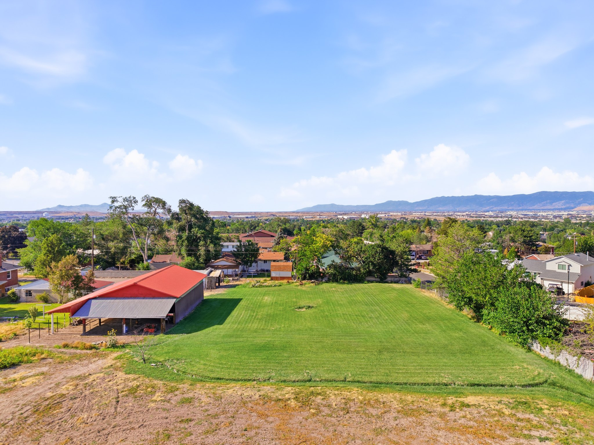 main property photo 34