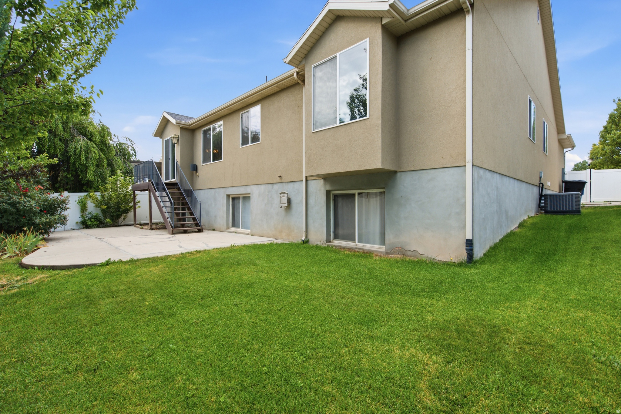 main property photo 45