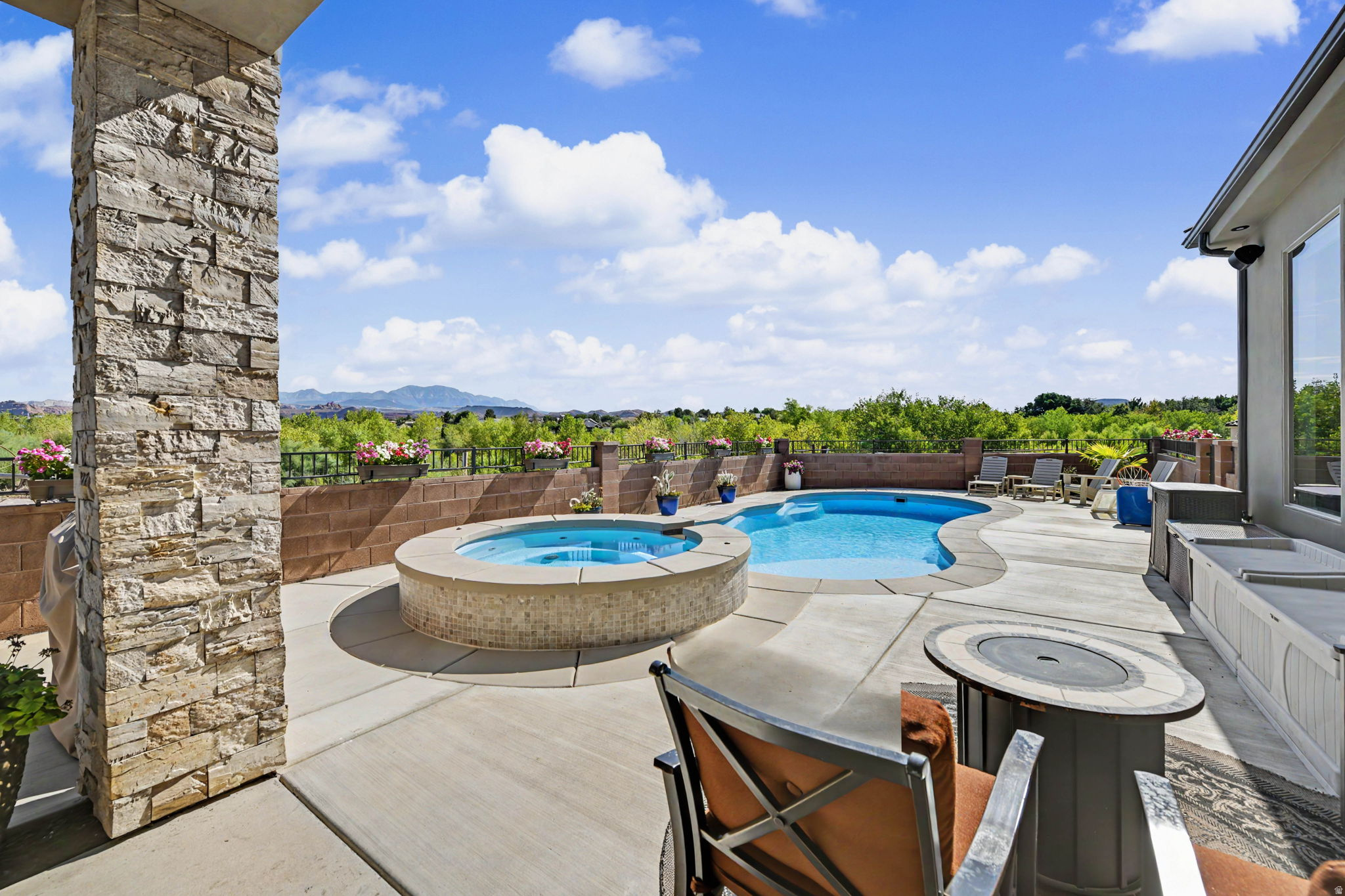 main property photo 68