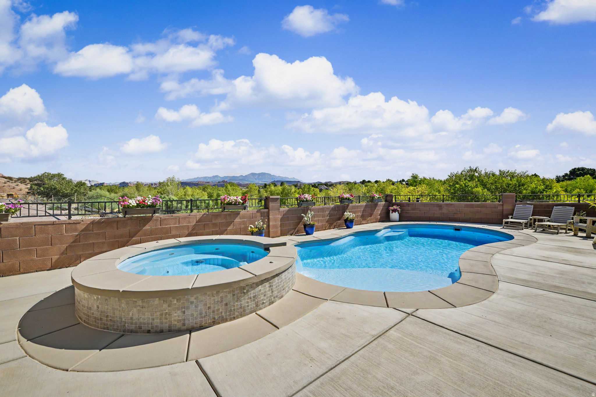 main property photo 70