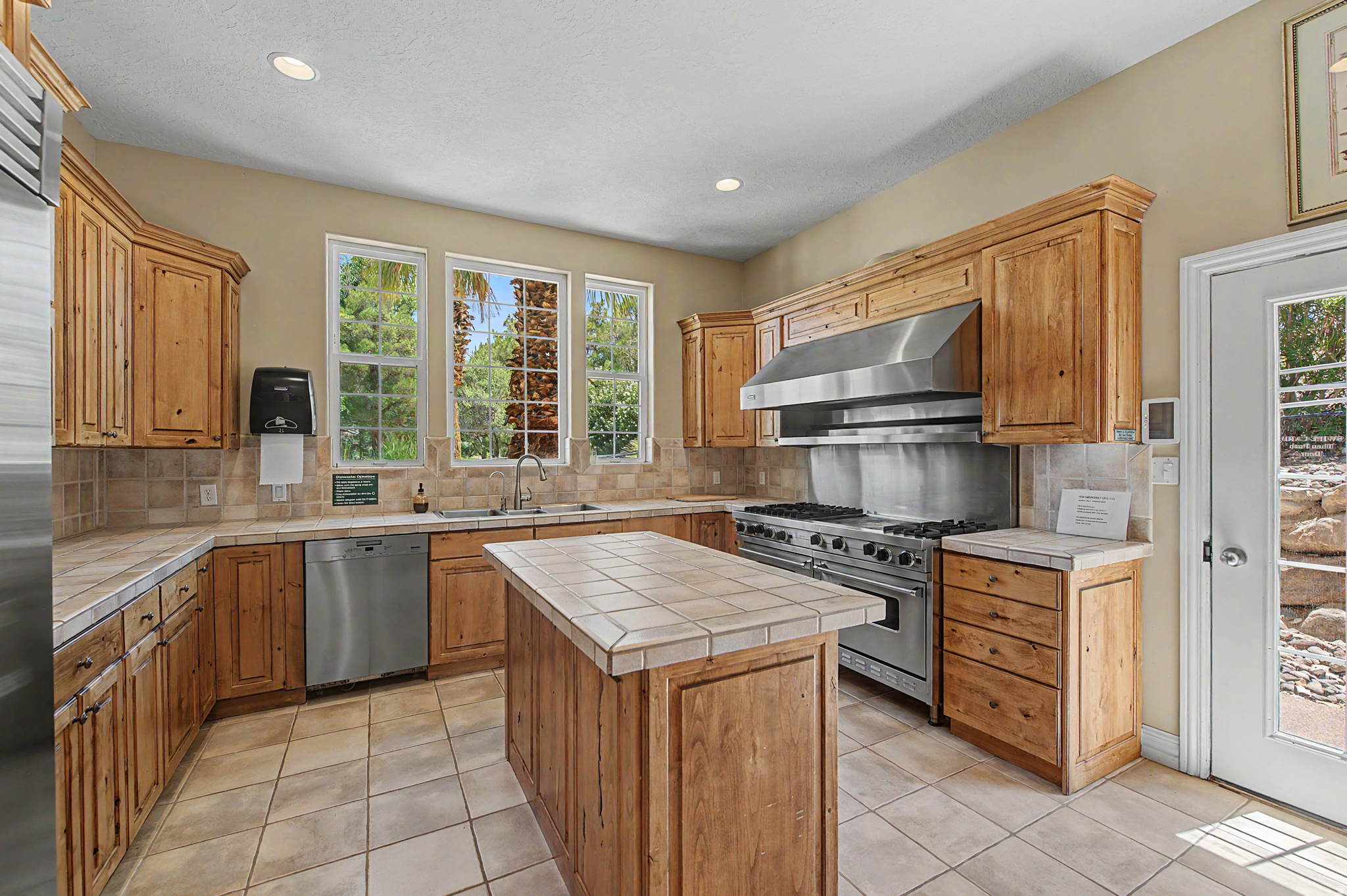 main property photo 86
