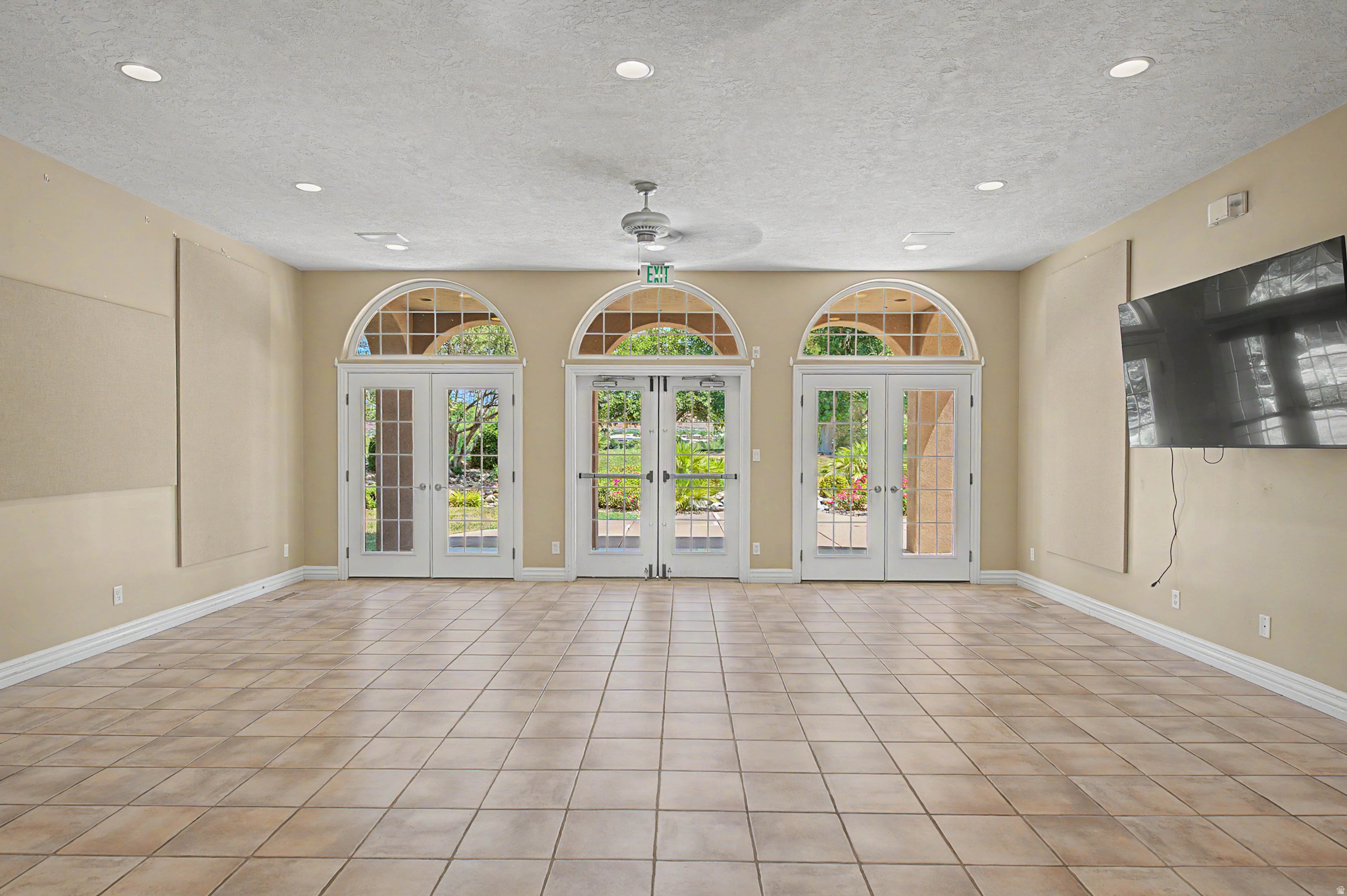 main property photo 89