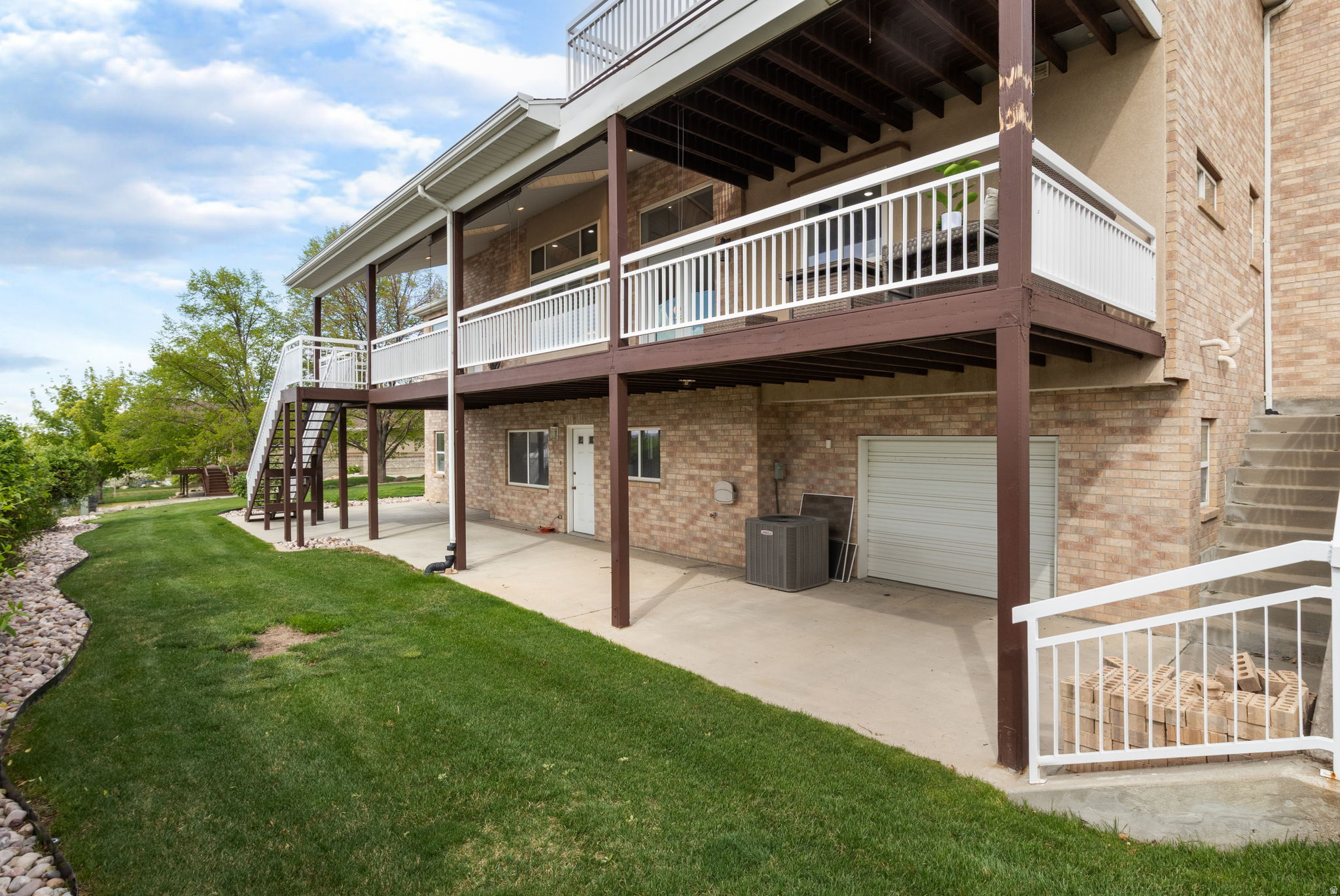 main property photo 49