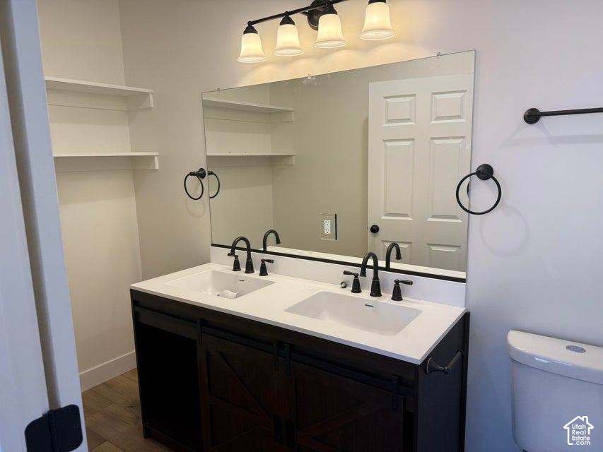 main property photo 10