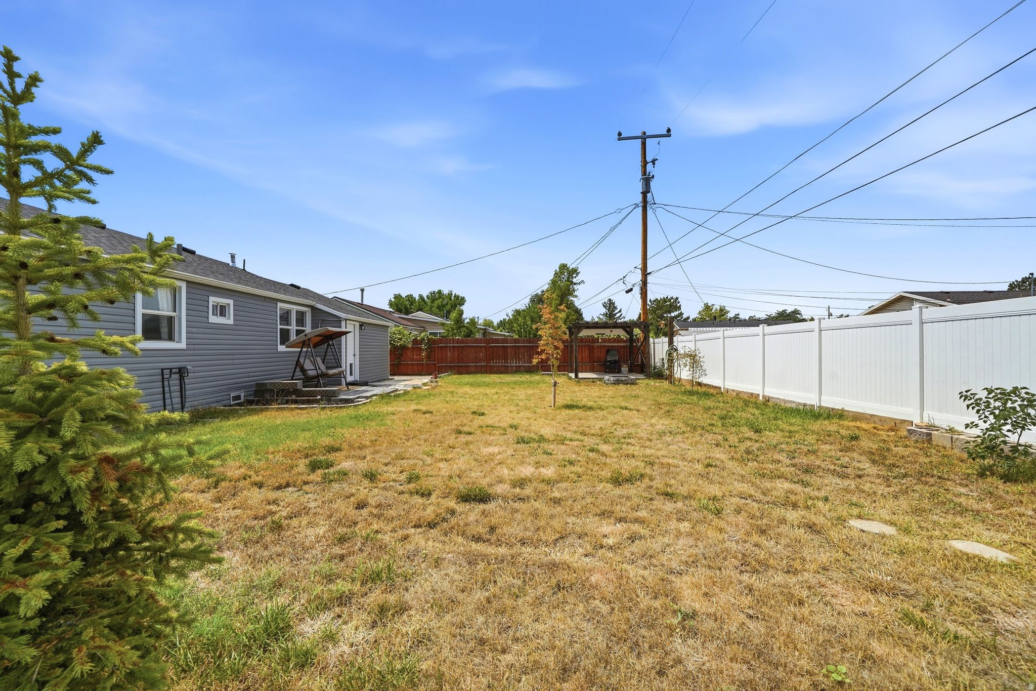 main property photo 21