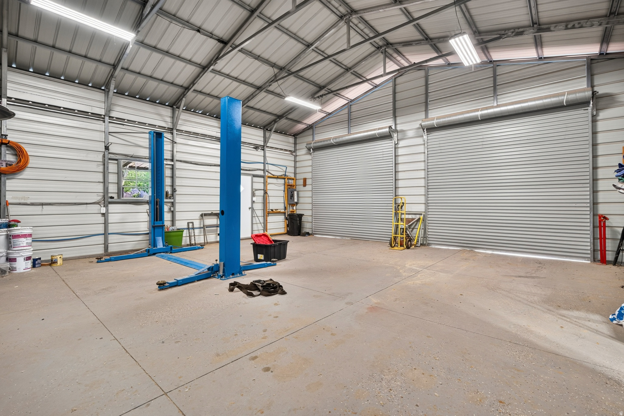 main property photo 70