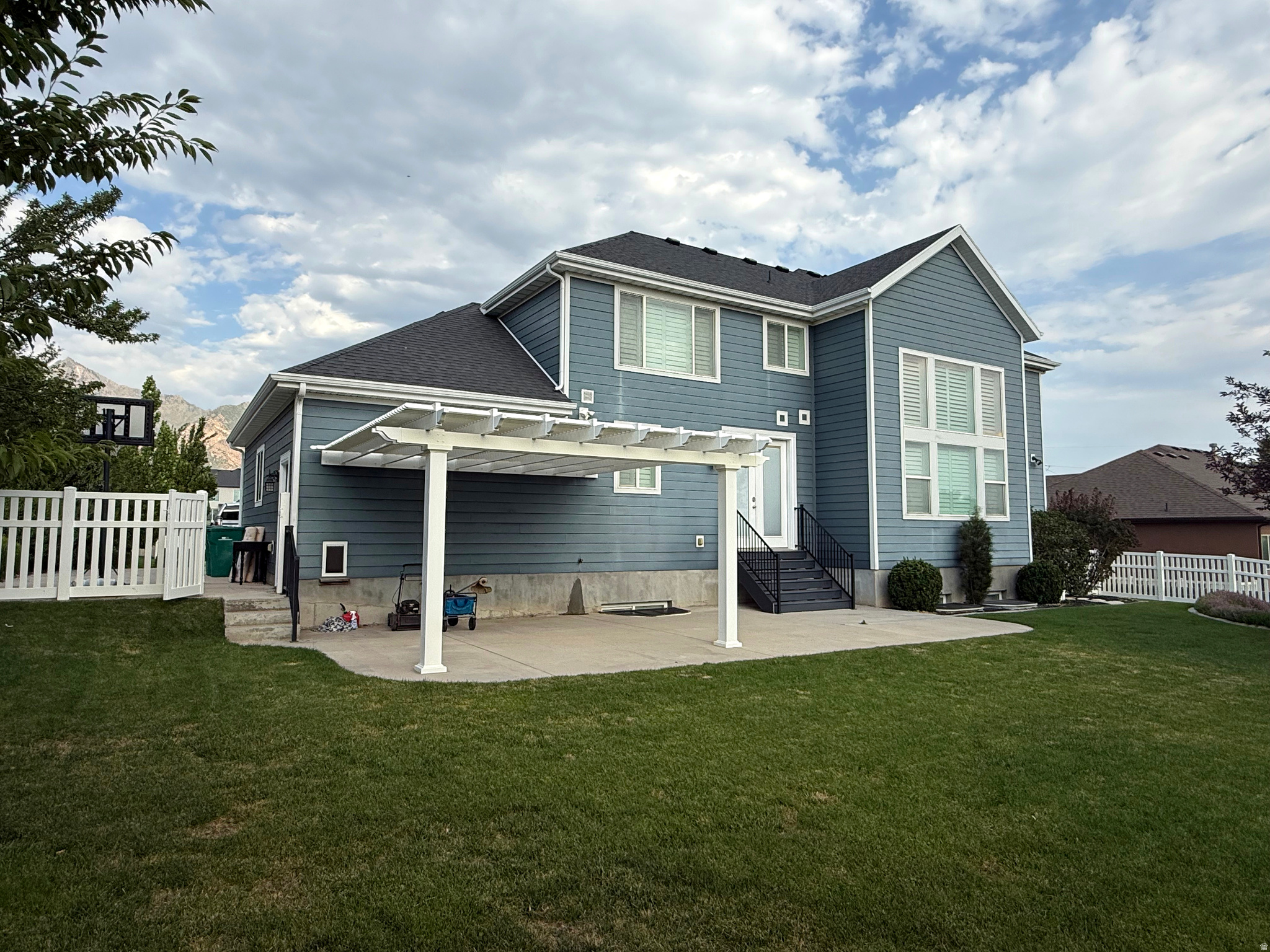 main property photo 29