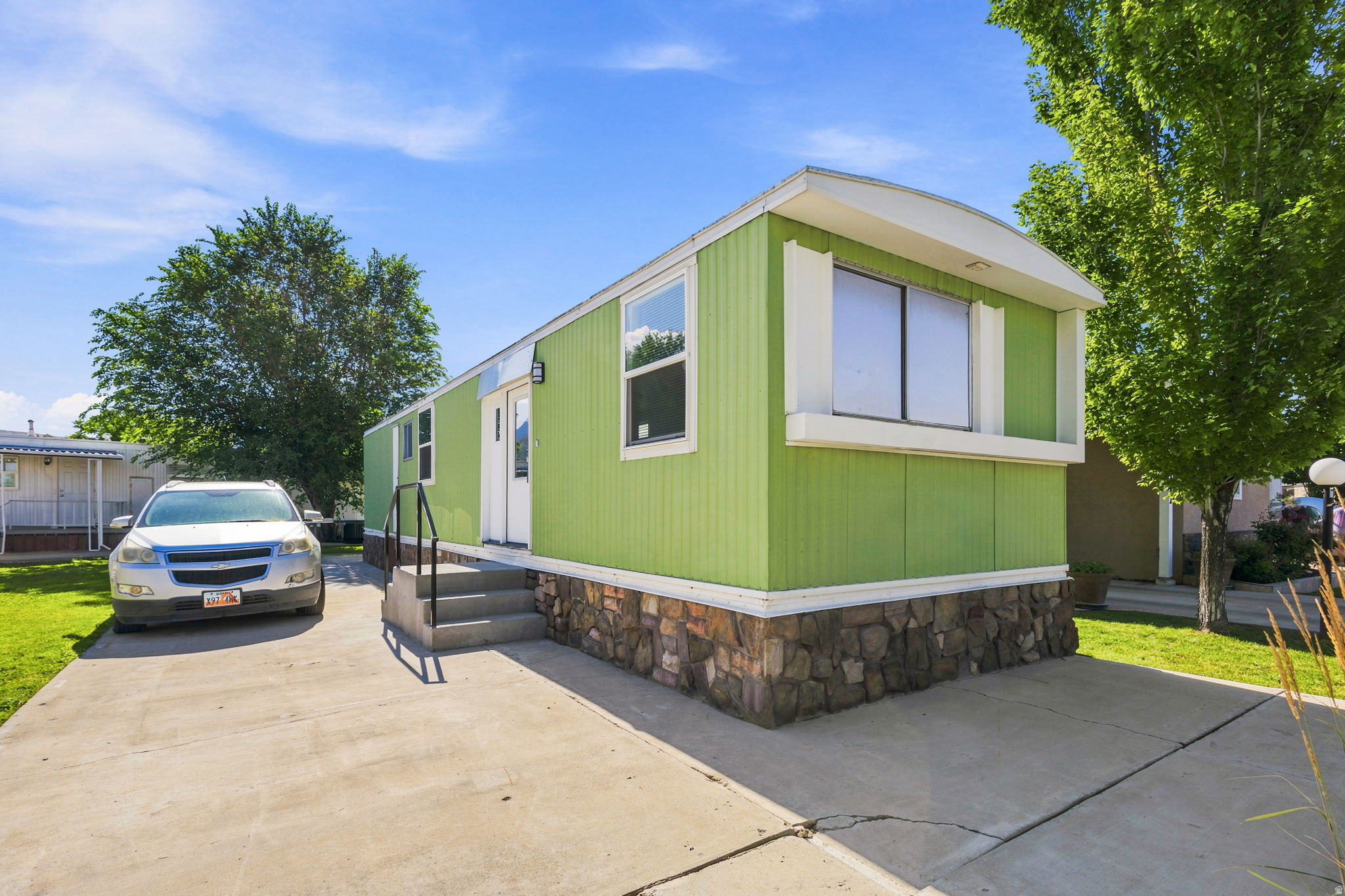 main property photo 23