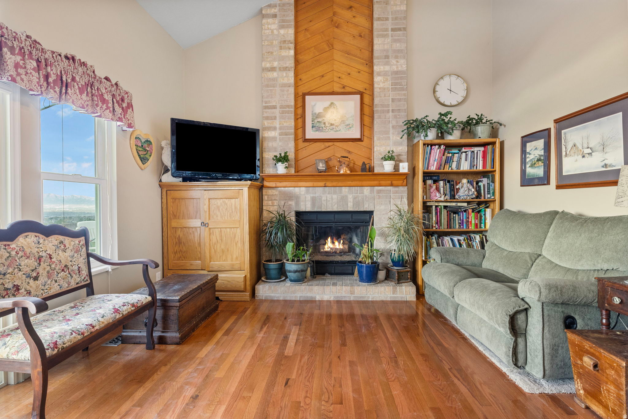 main property photo 20