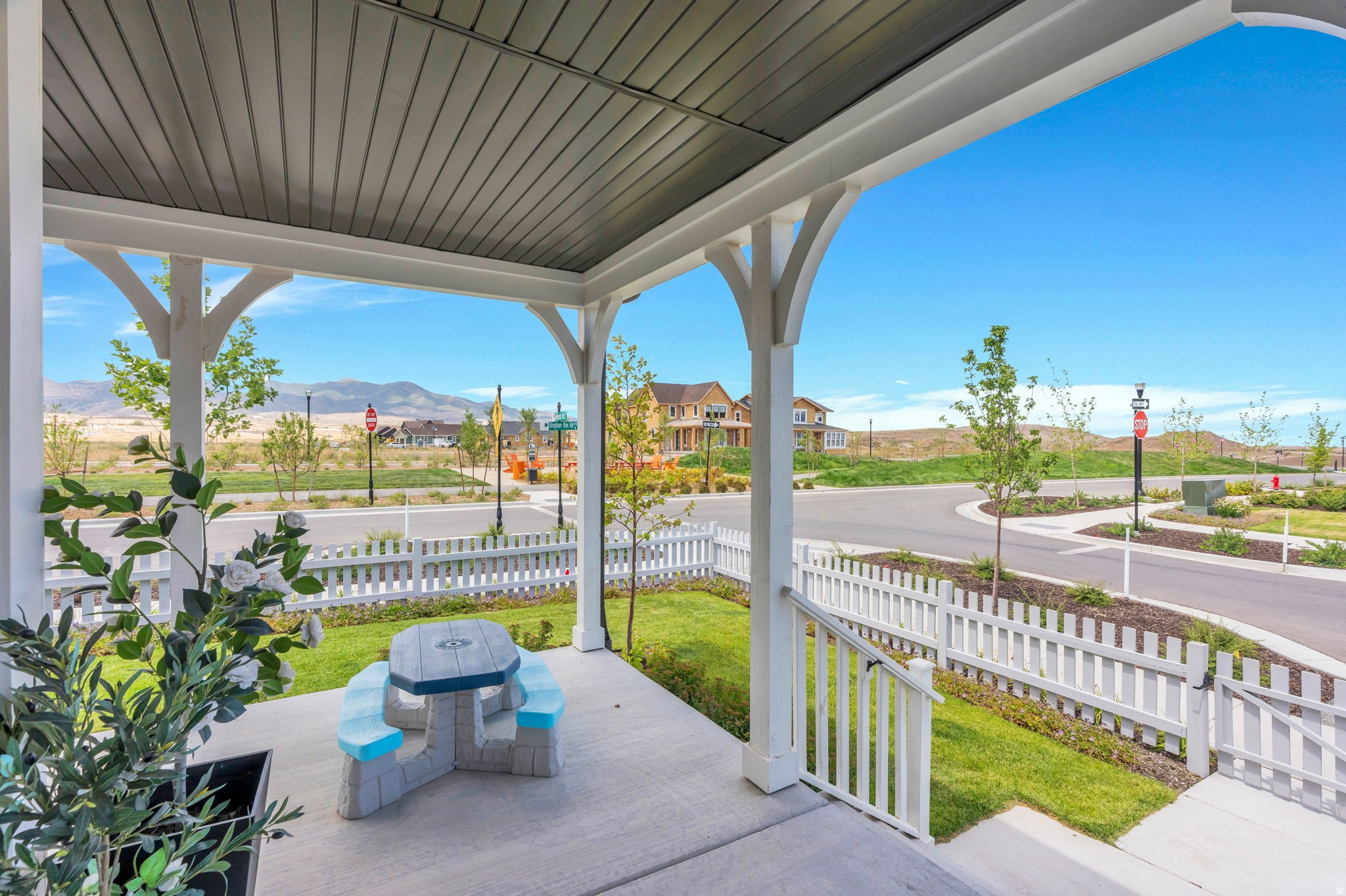 main property photo 73