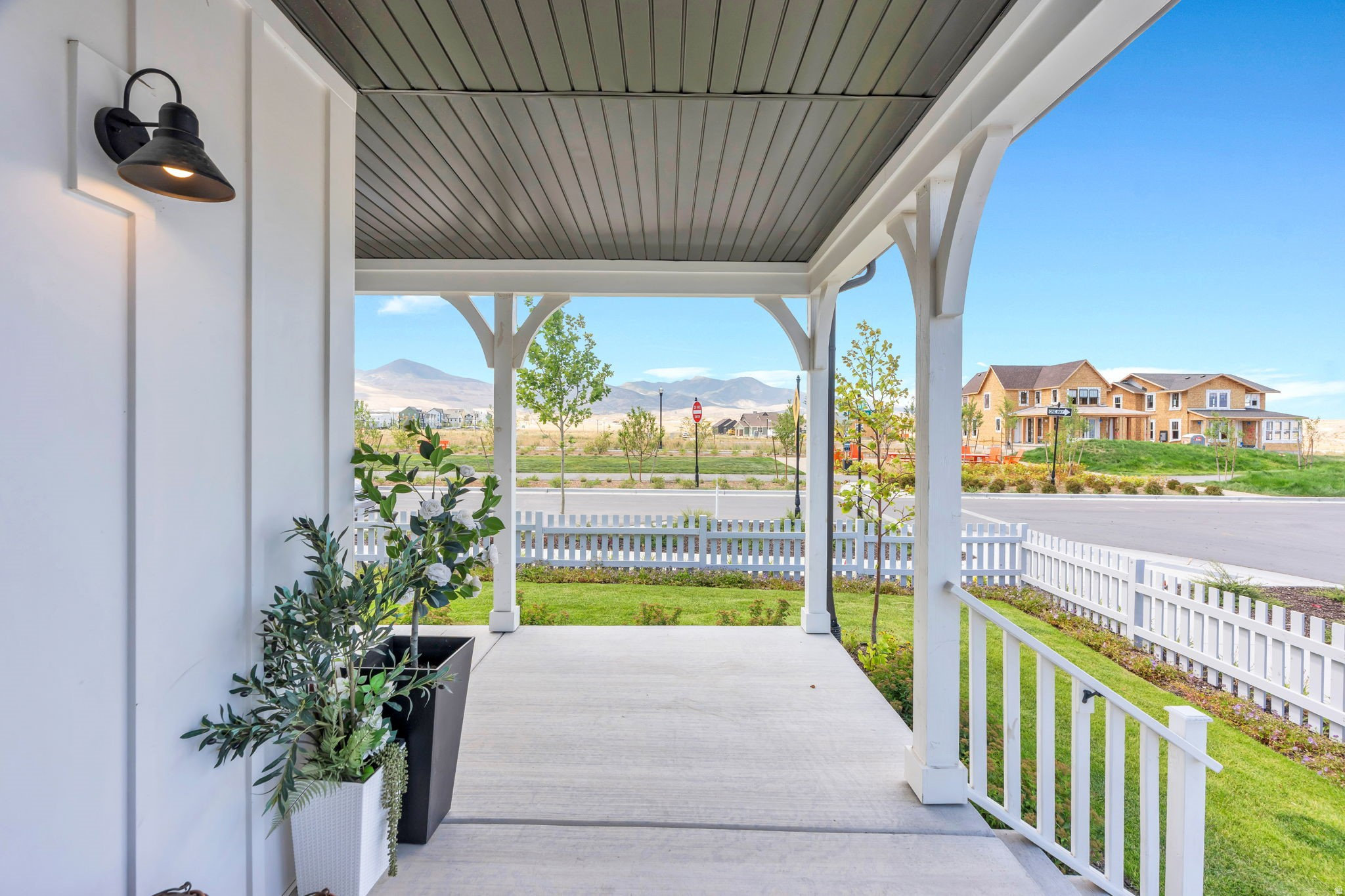 main property photo 74