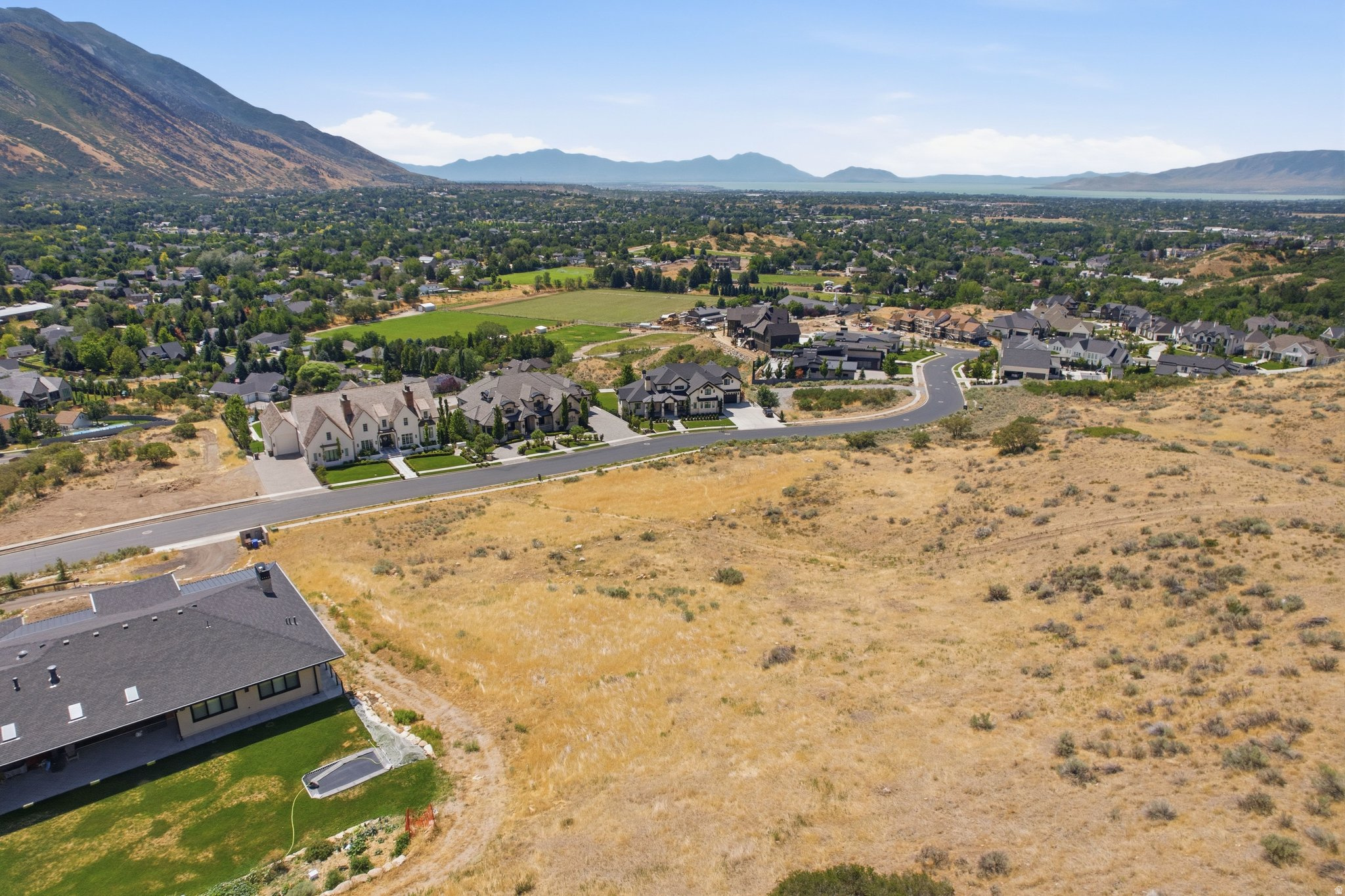 main property photo 13