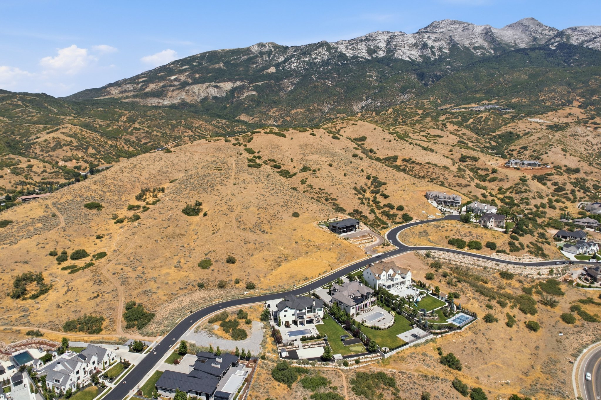 main property photo 31