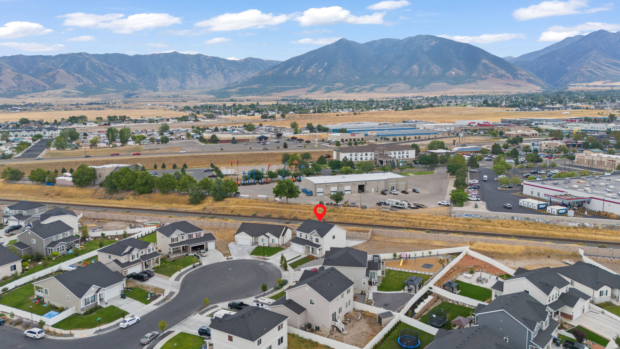 main property photo 35