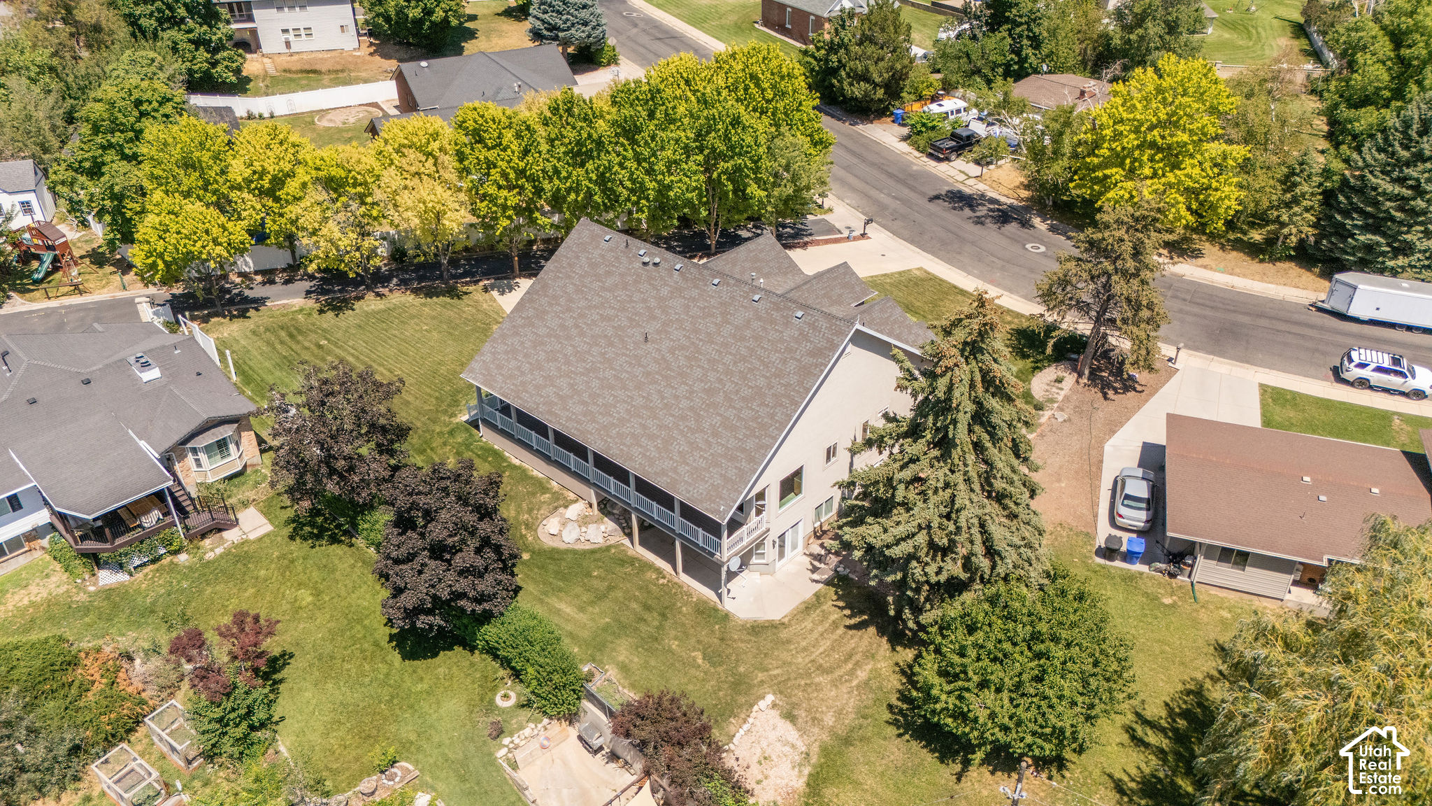 main property photo 46