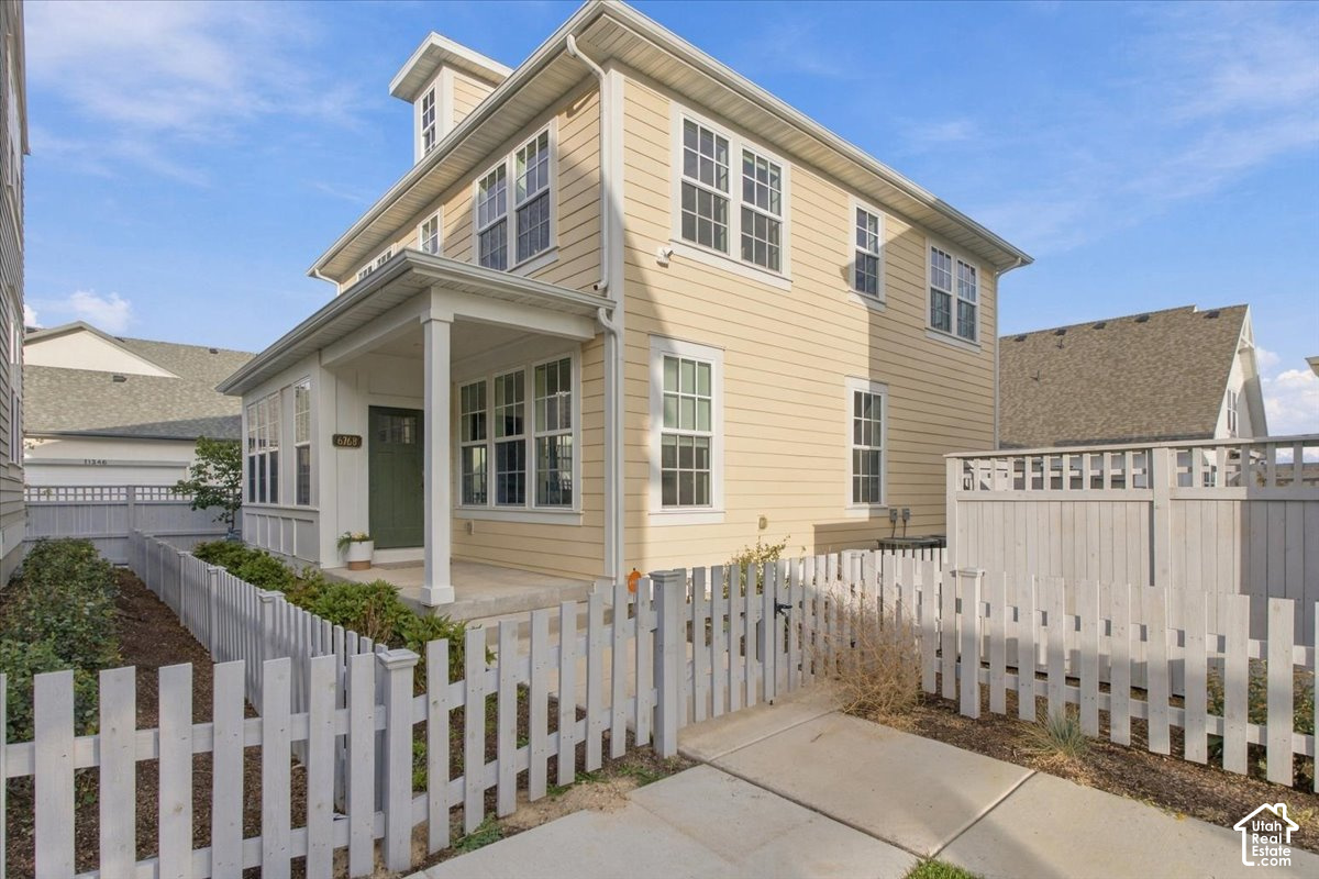 main property photo 45
