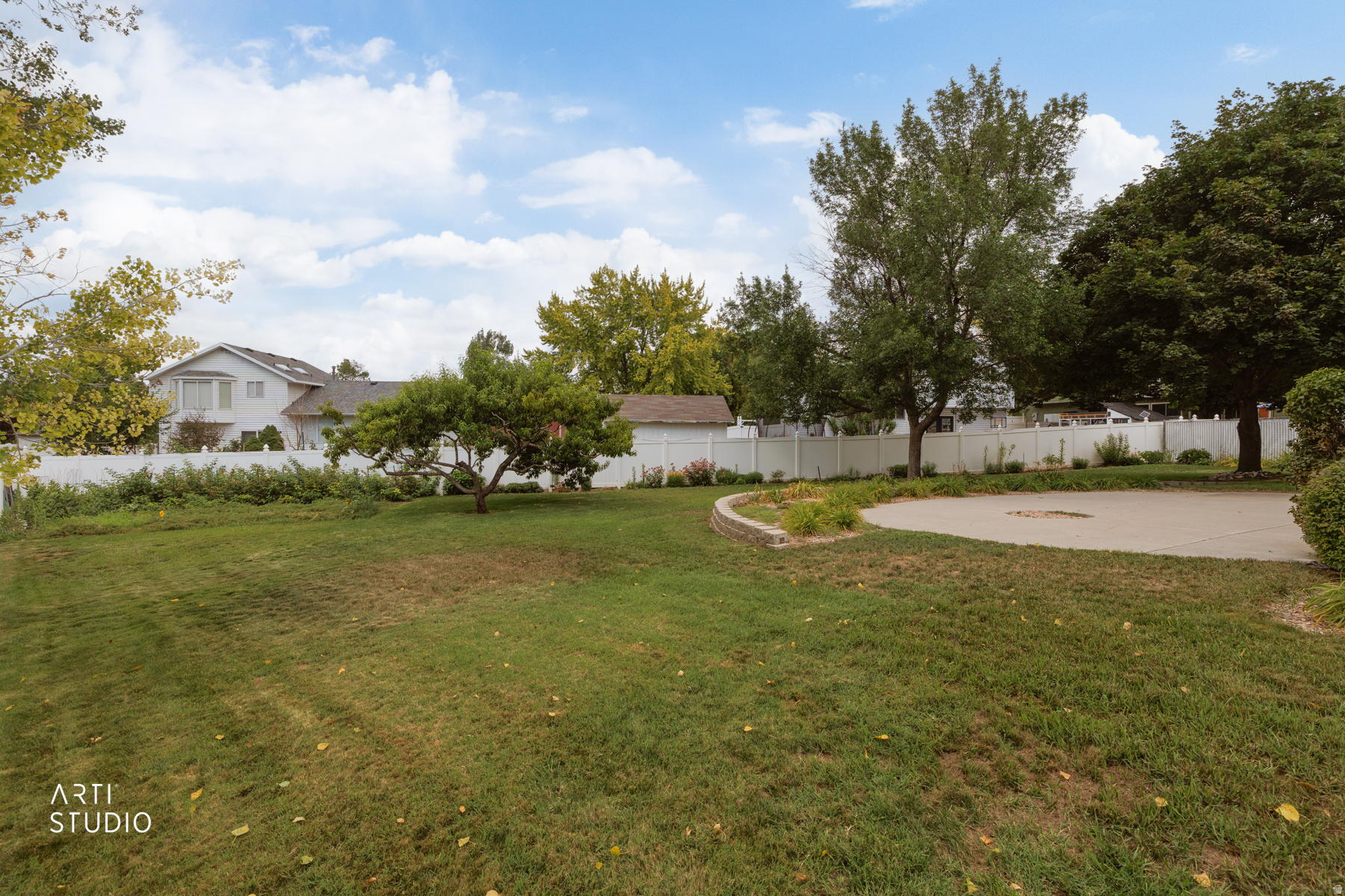main property photo 26