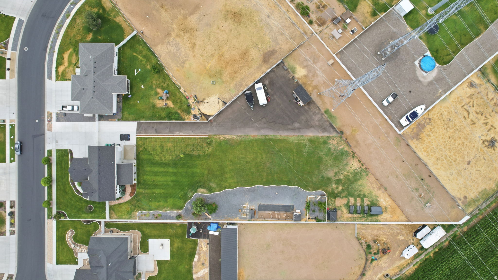 main property photo 45