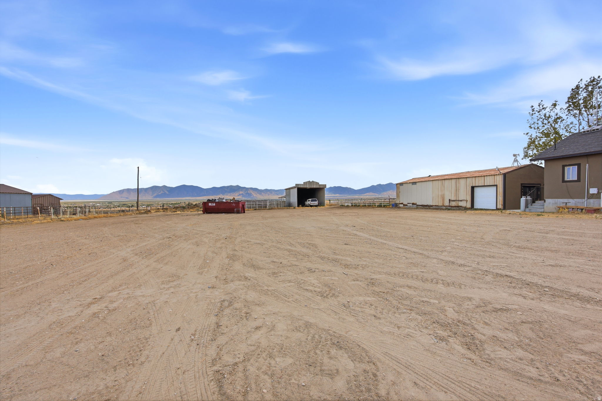 main property photo 41