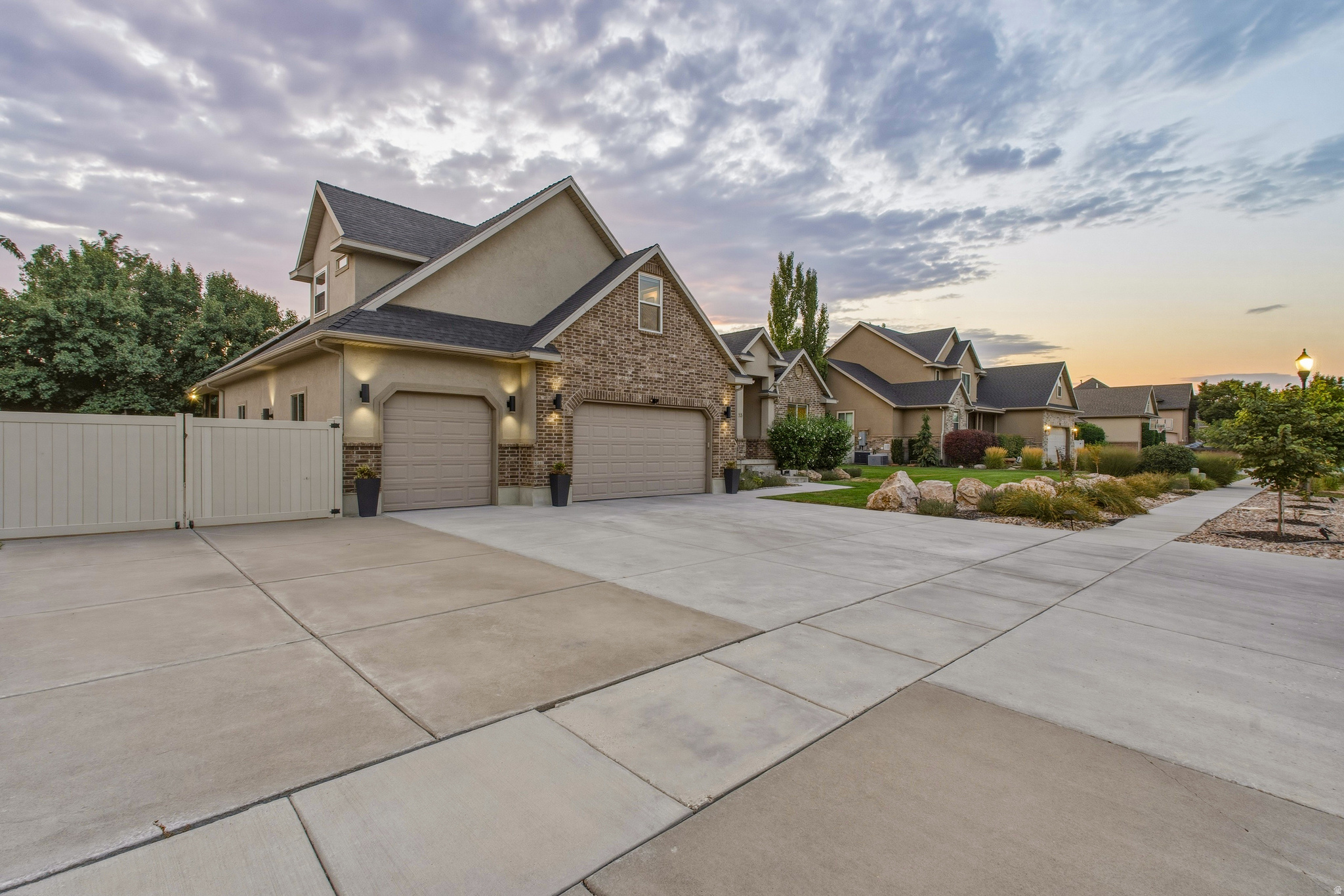 main property photo 50