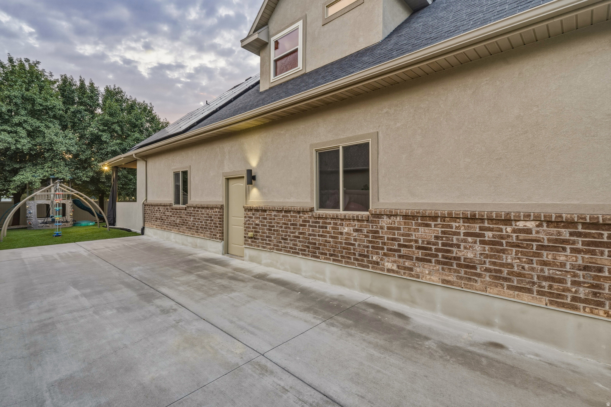 main property photo 51