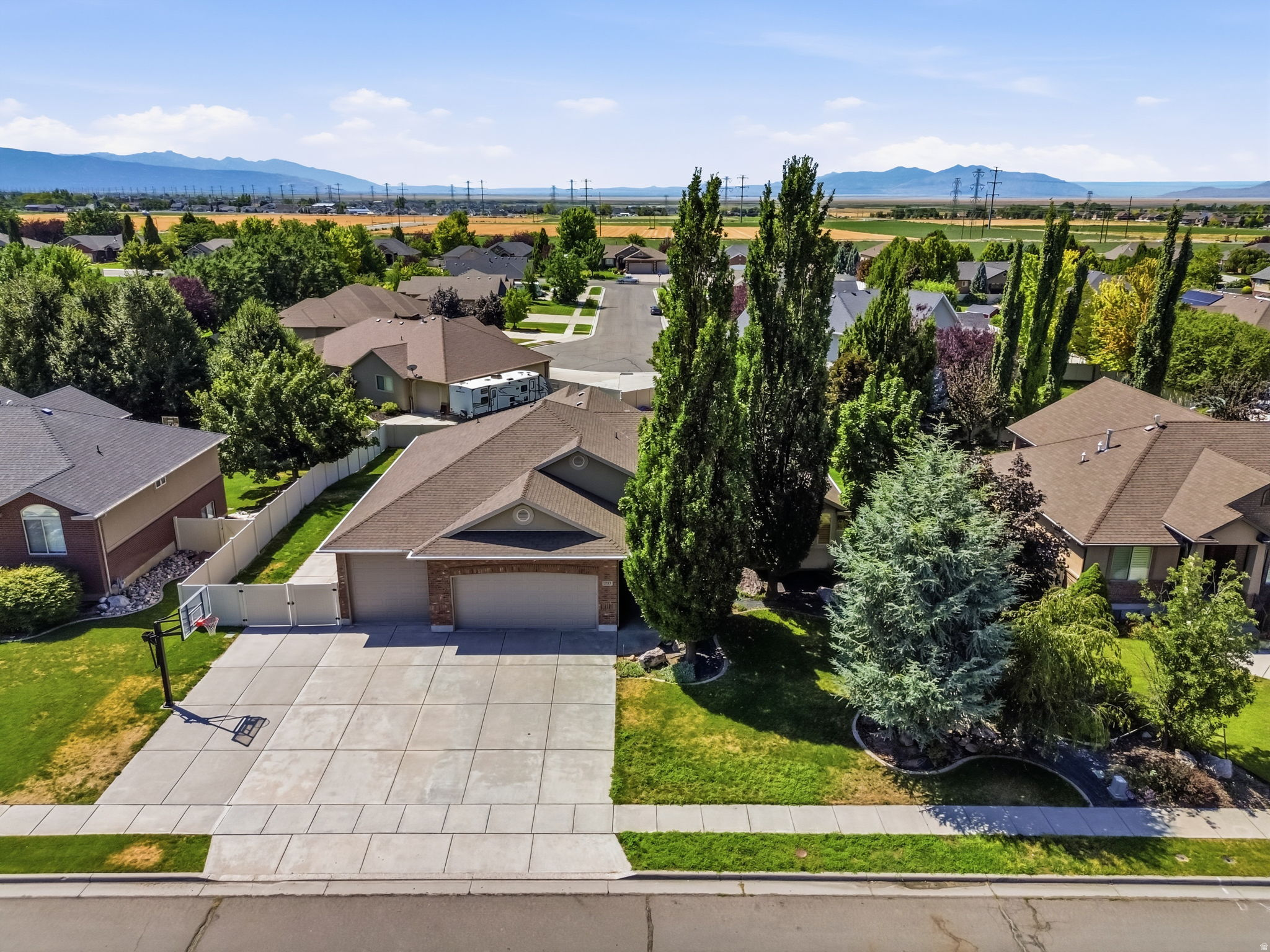 main property photo 46