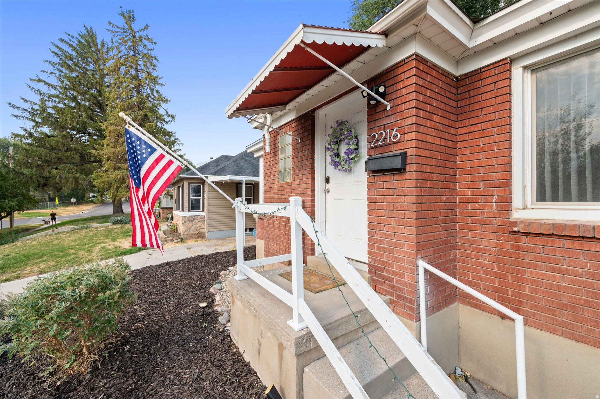 main property photo 2