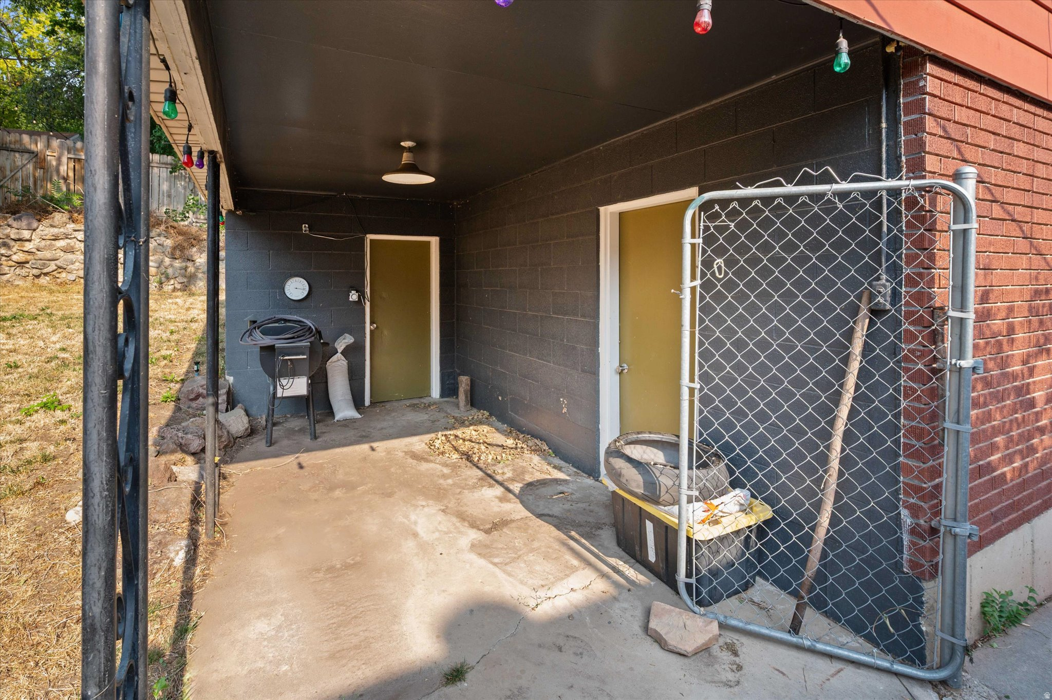 main property photo 35