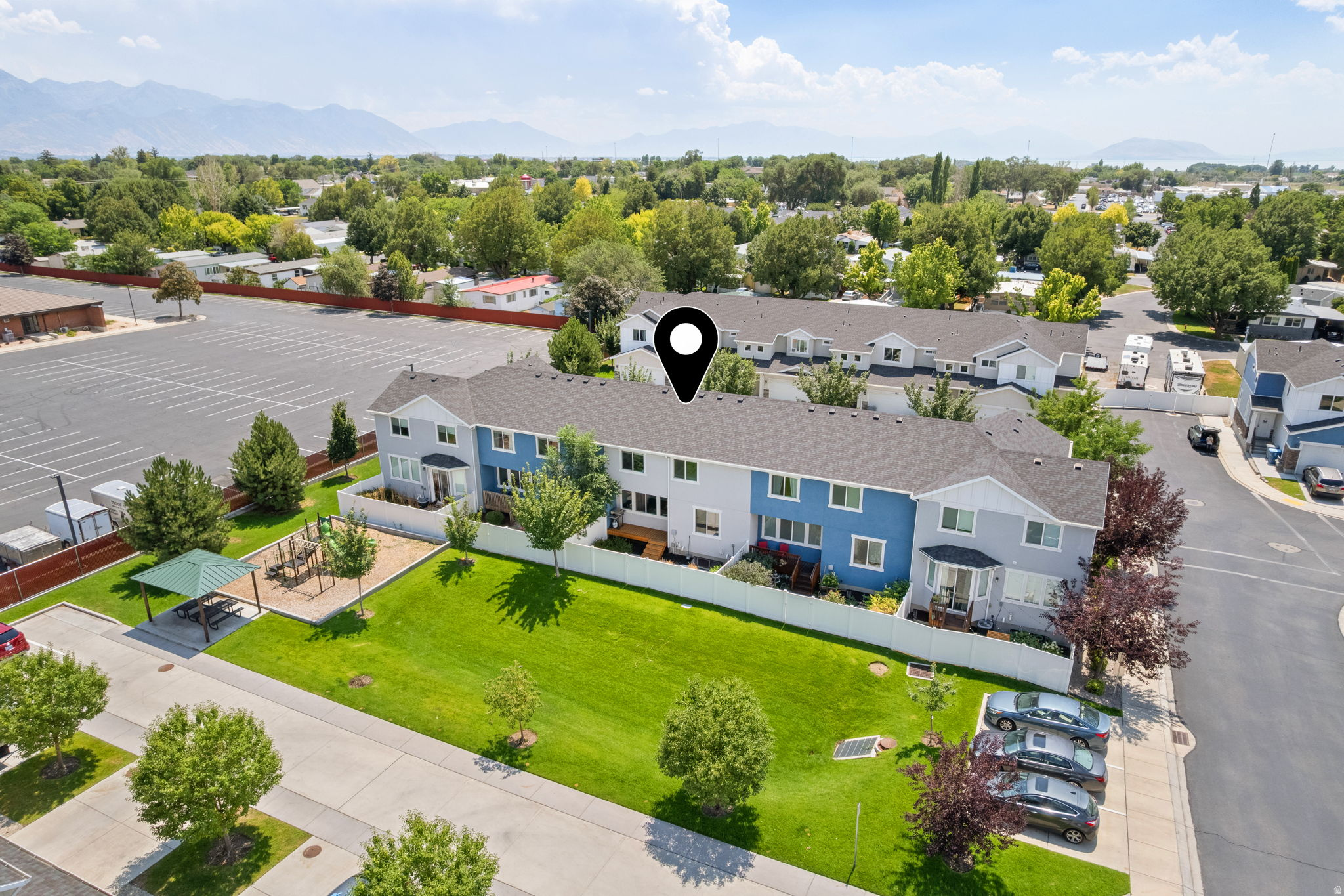 main property photo 40
