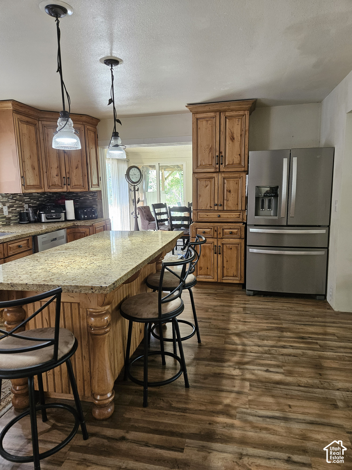 main property photo 7