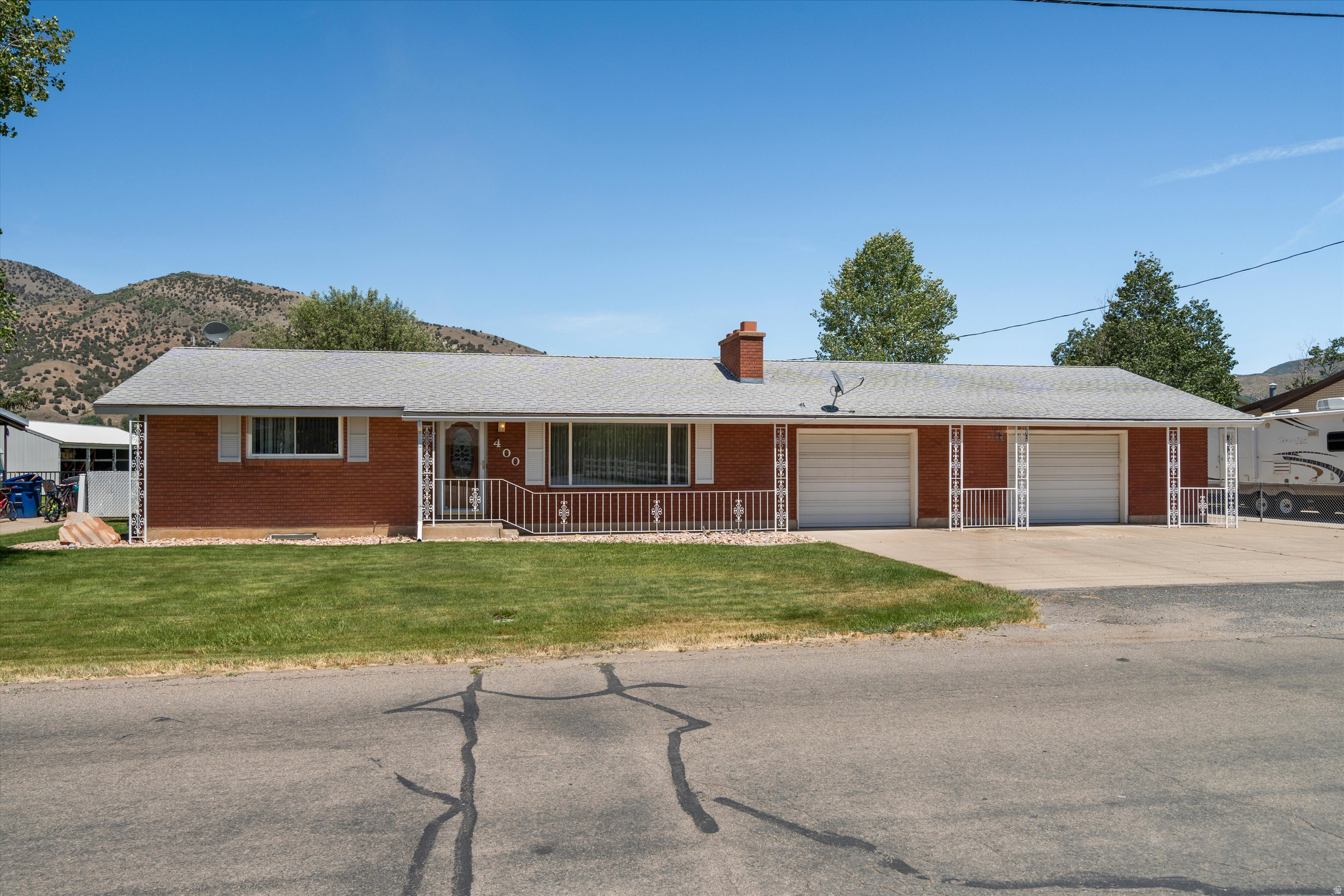 main property photo 6
