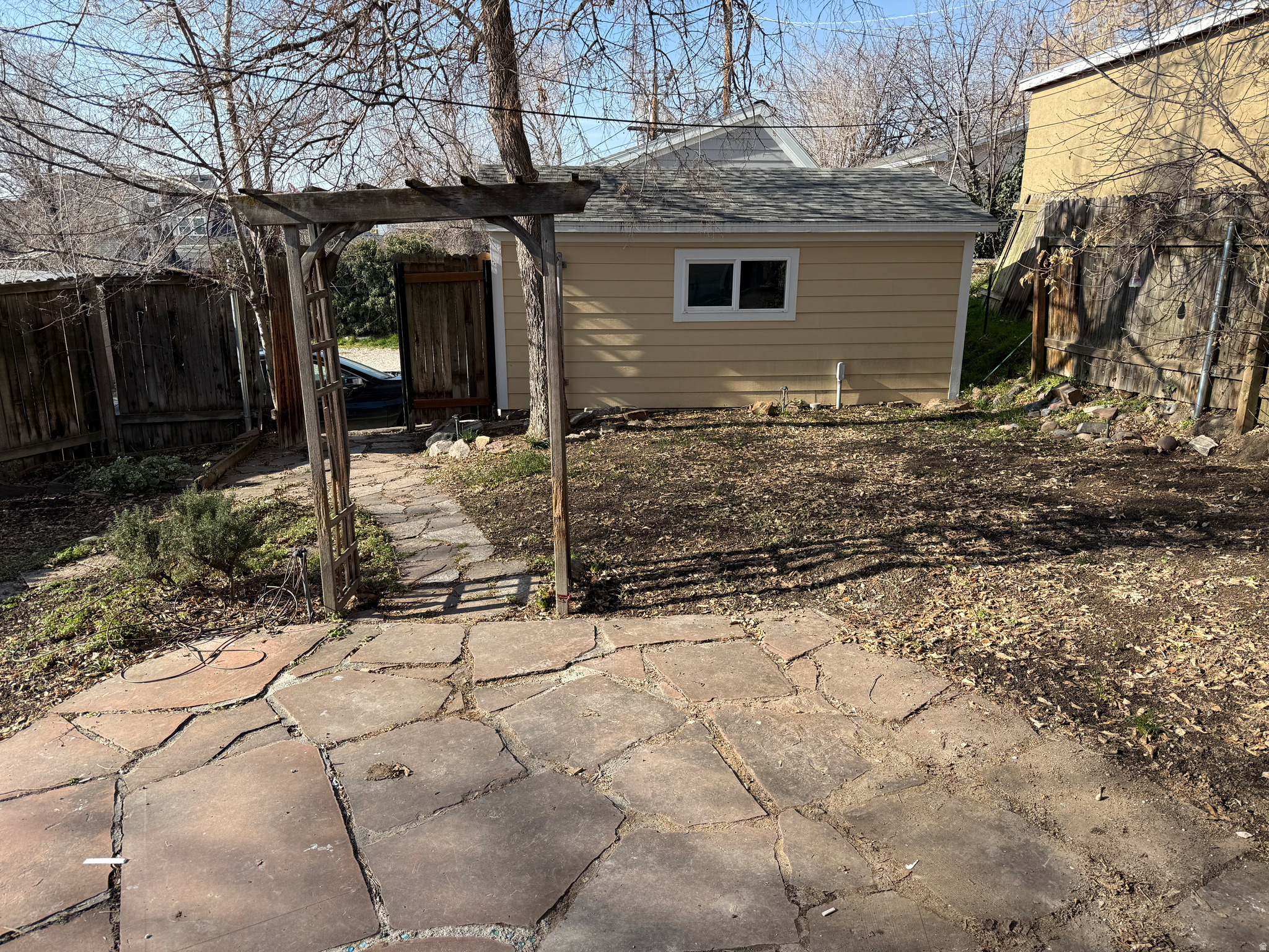 main property photo 19