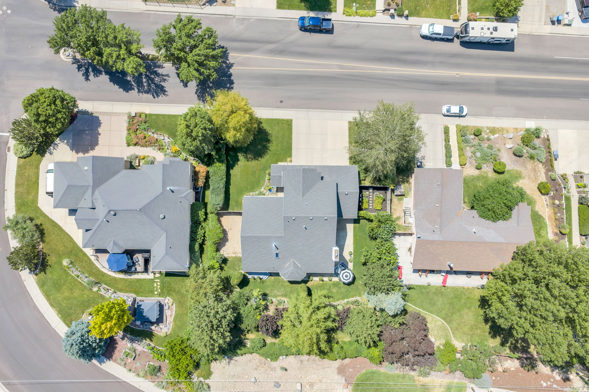 main property photo 54