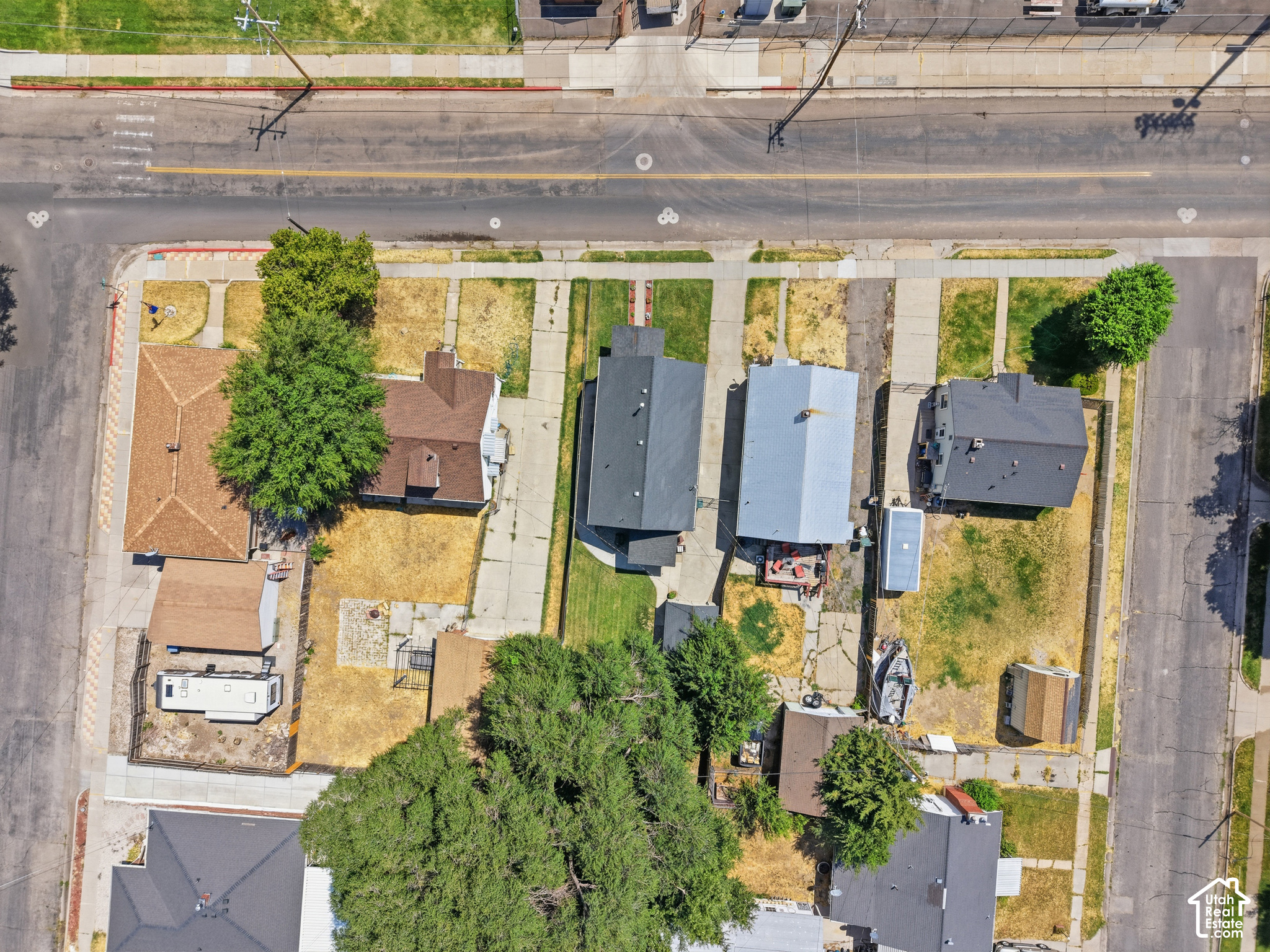 main property photo 35