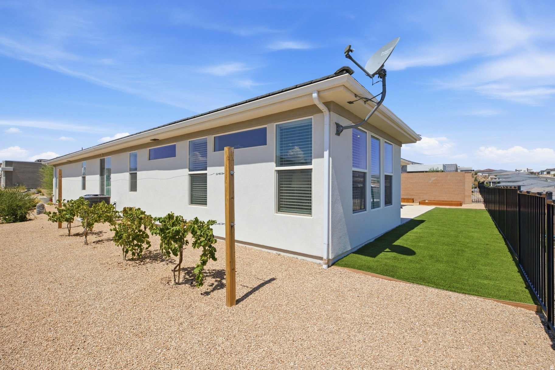 main property photo 33