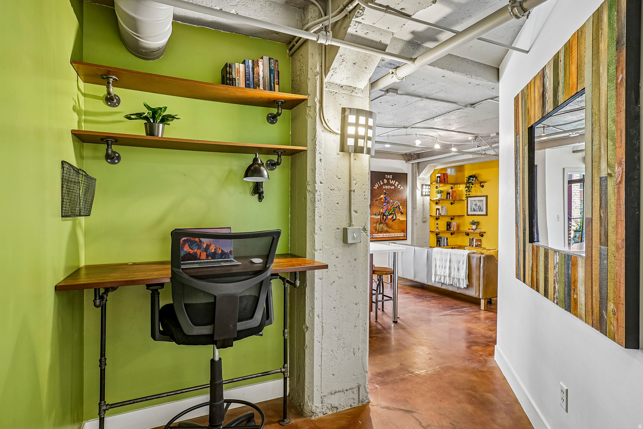 main property photo 19
