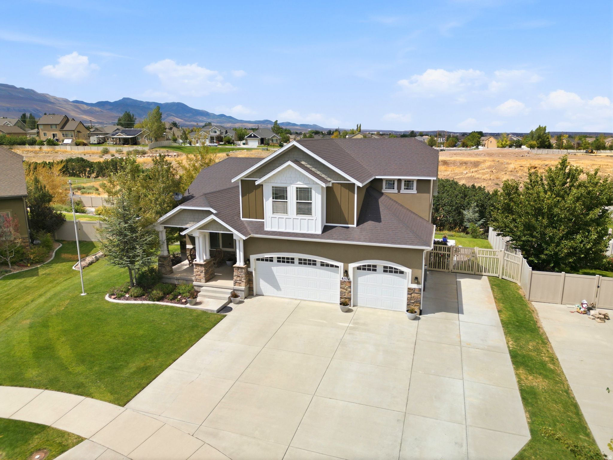 main property photo 39