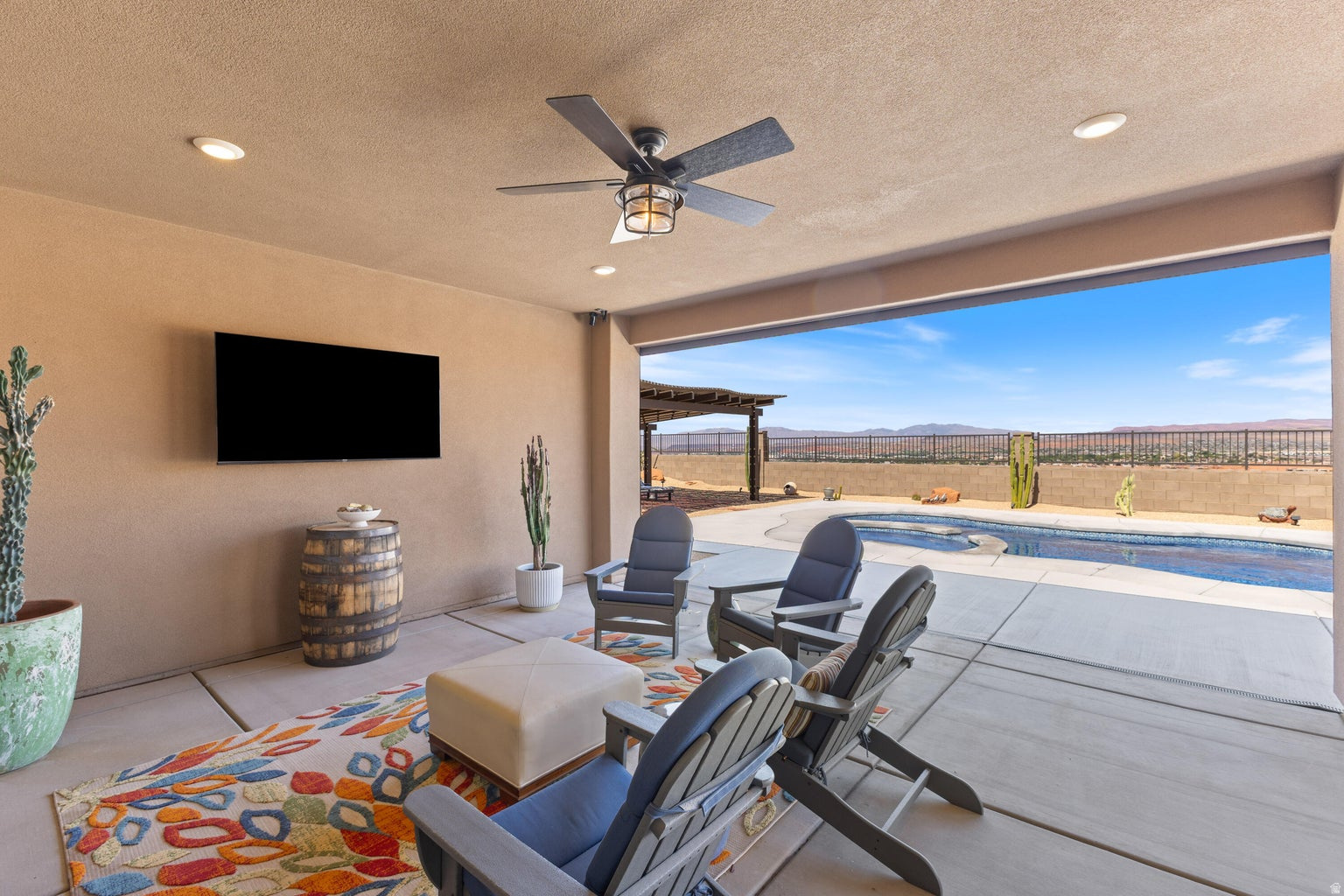 main property photo 39