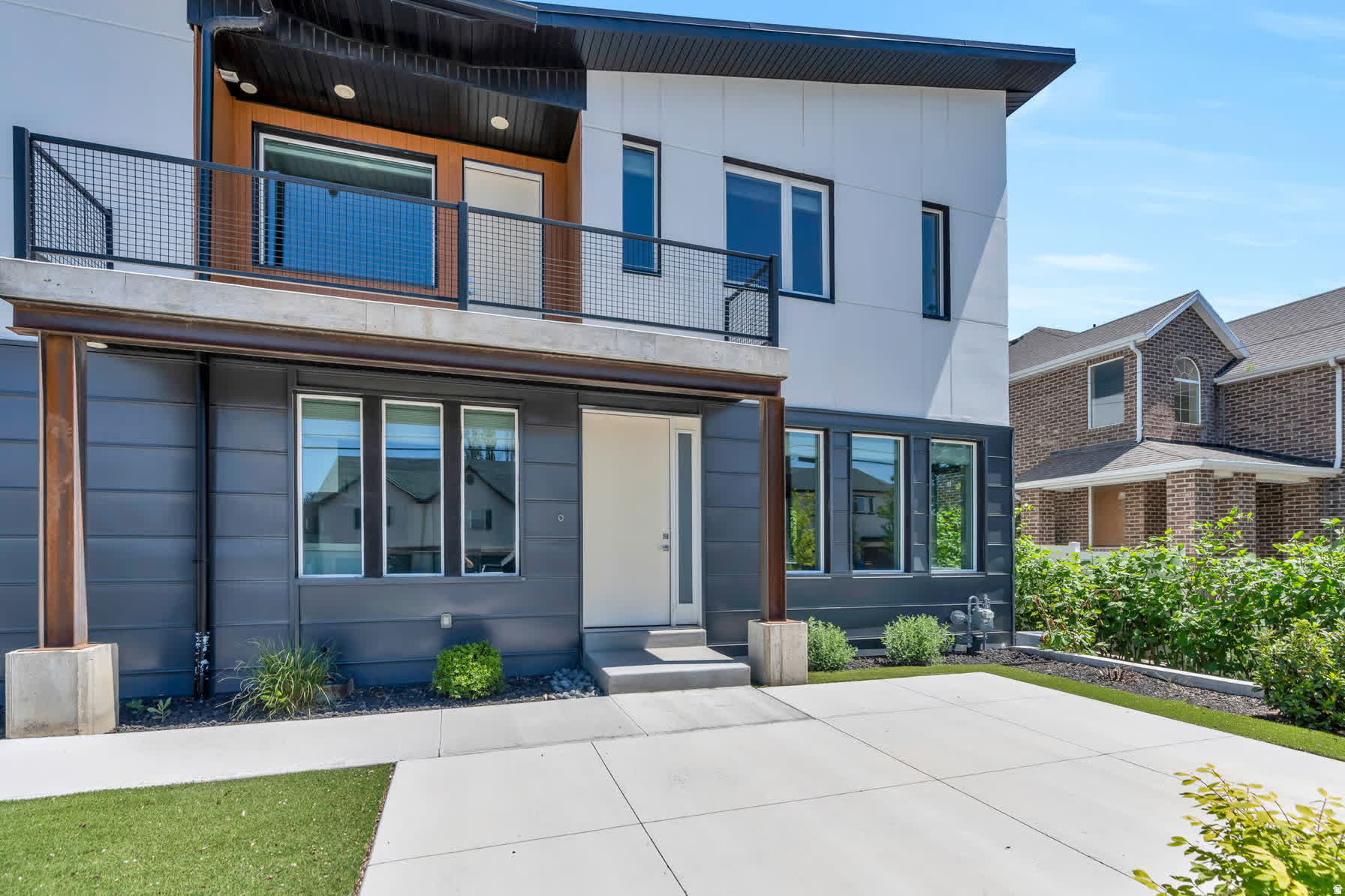 main property photo 50