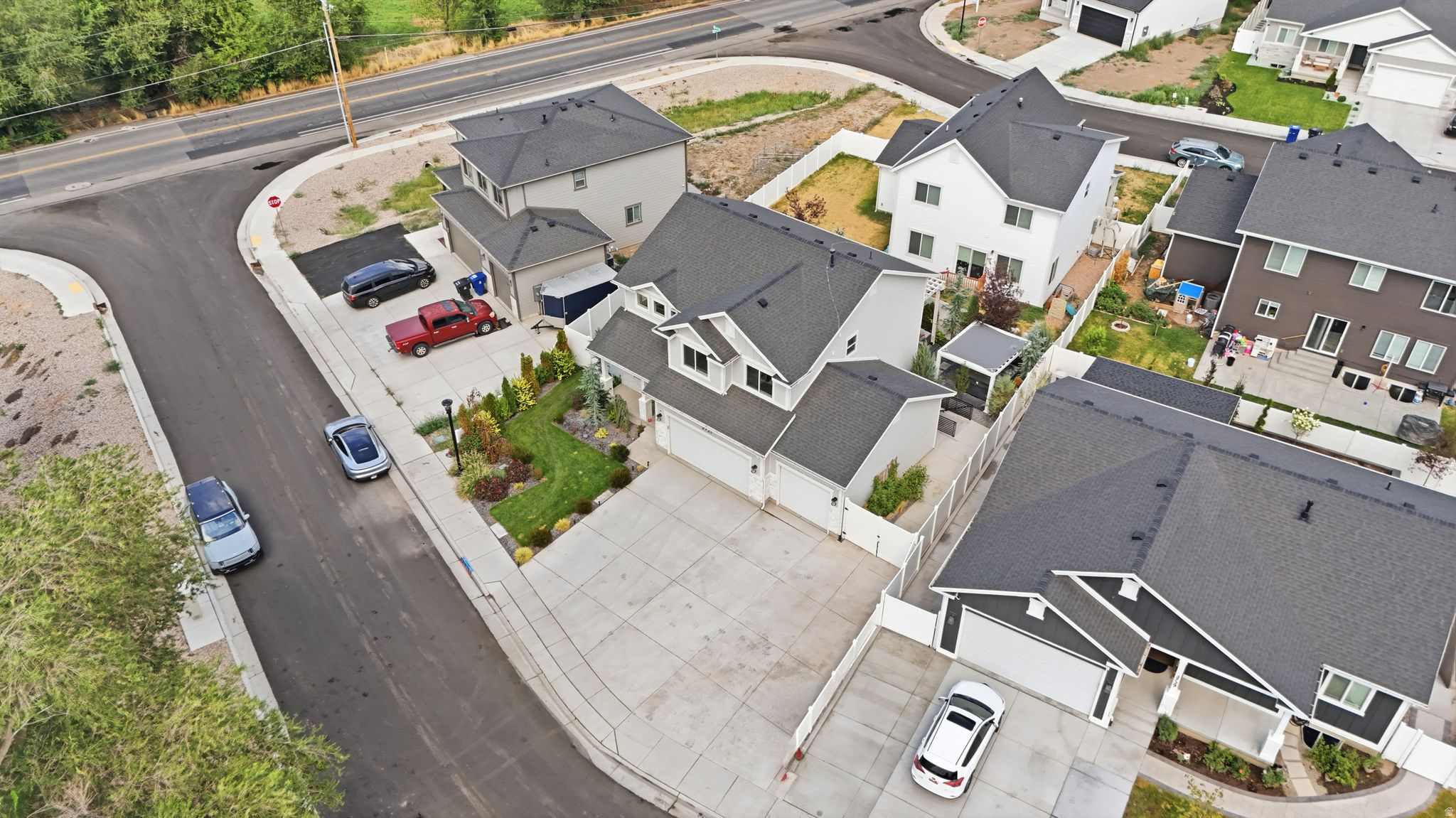 main property photo 47