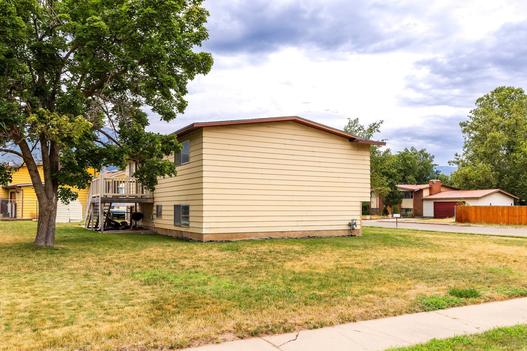 main property photo 27