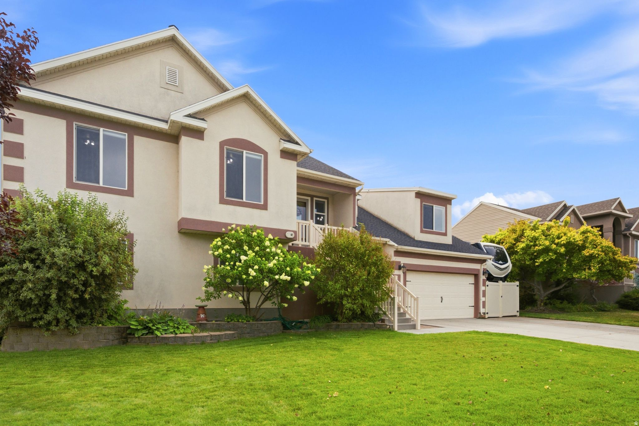 main property photo 74