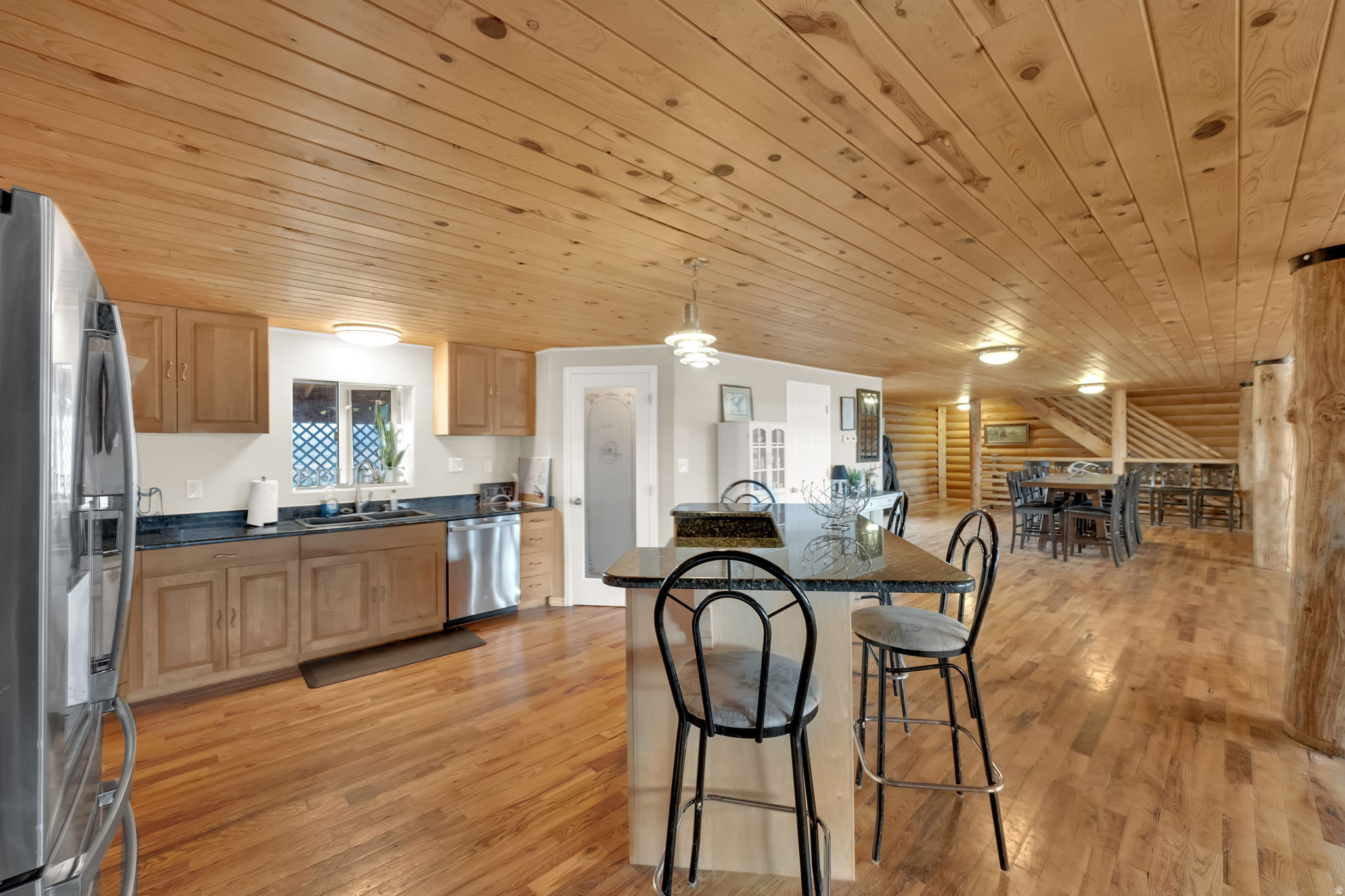 main property photo 14