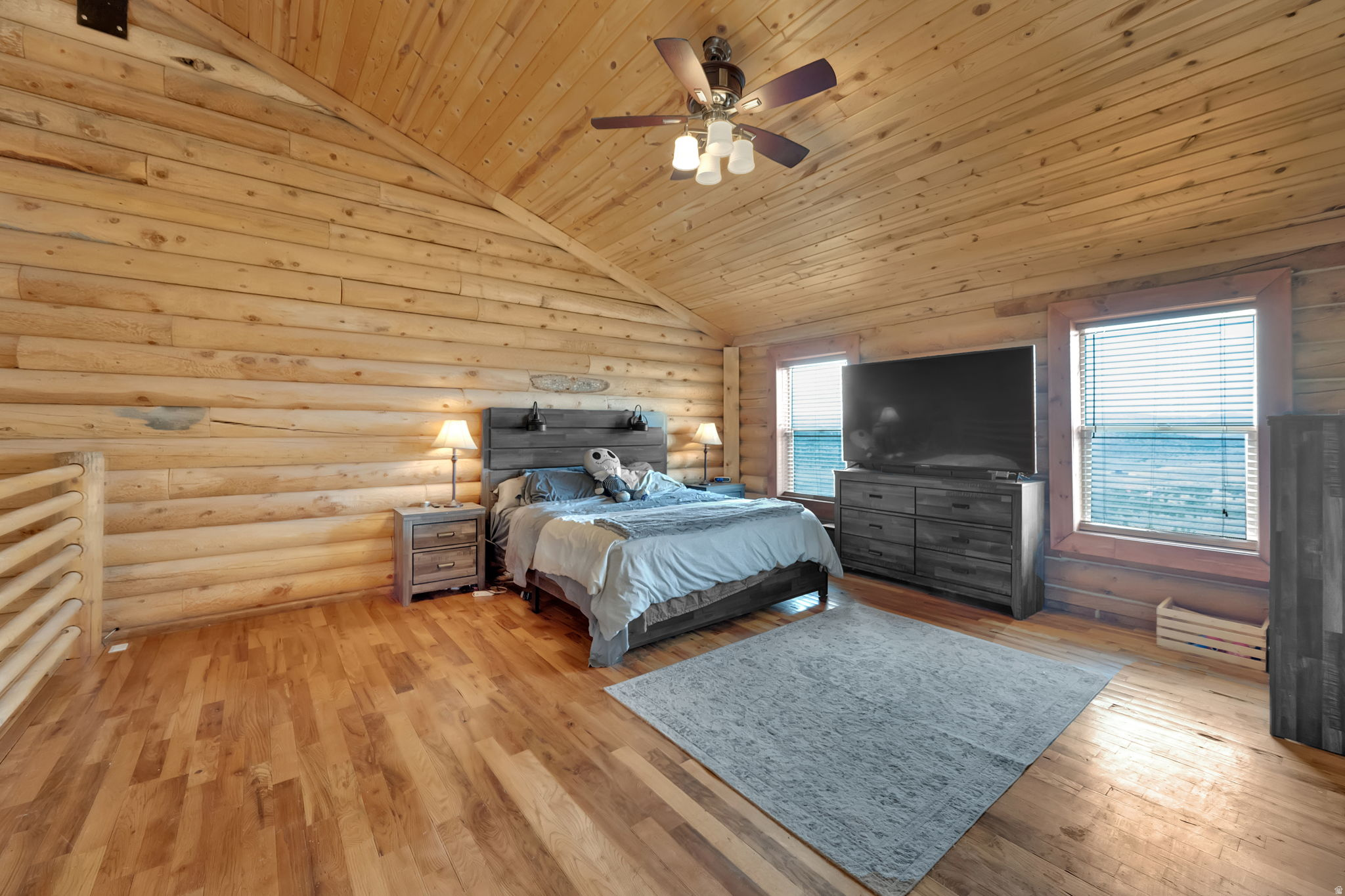 main property photo 19