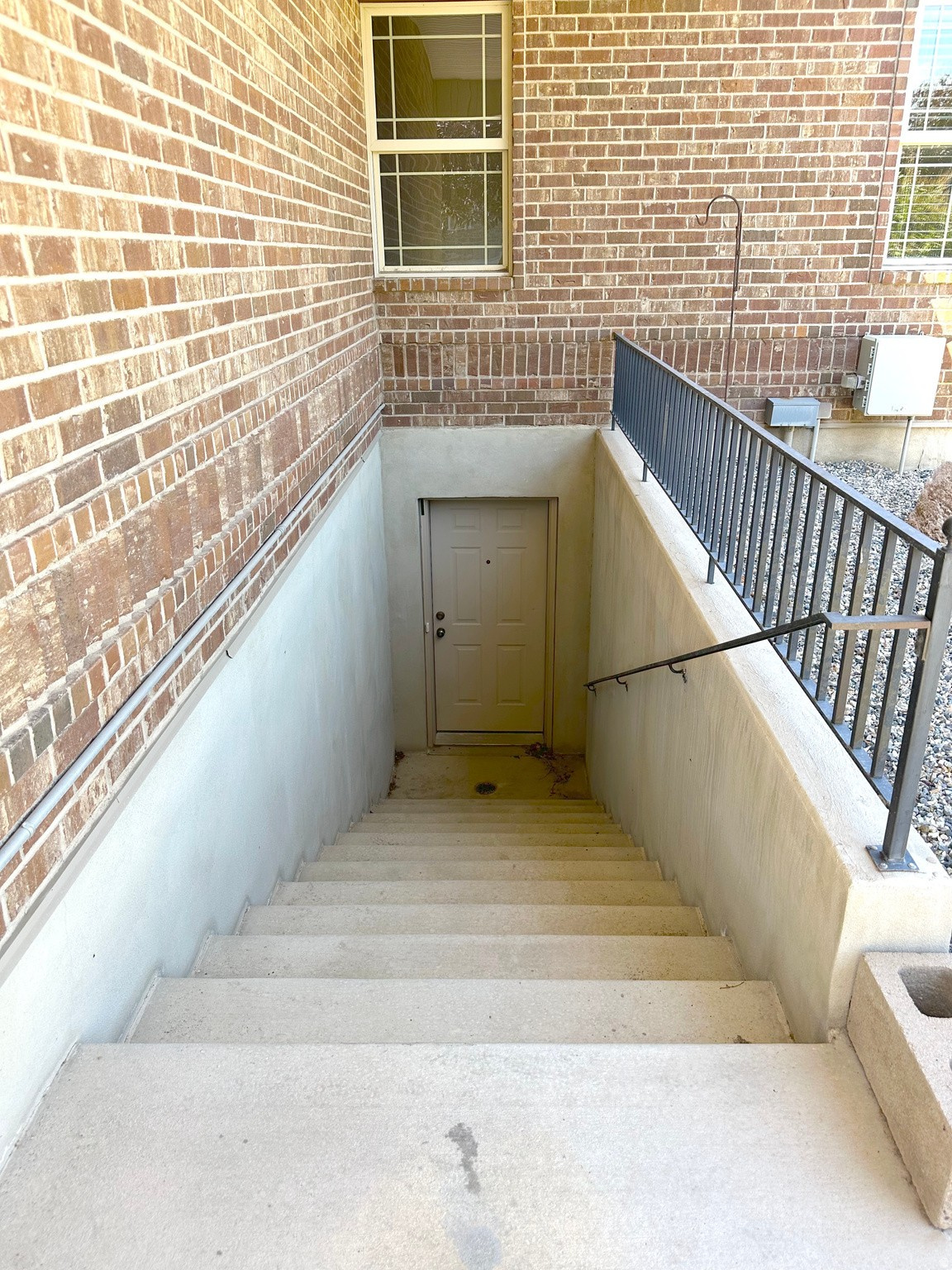 main property photo 51