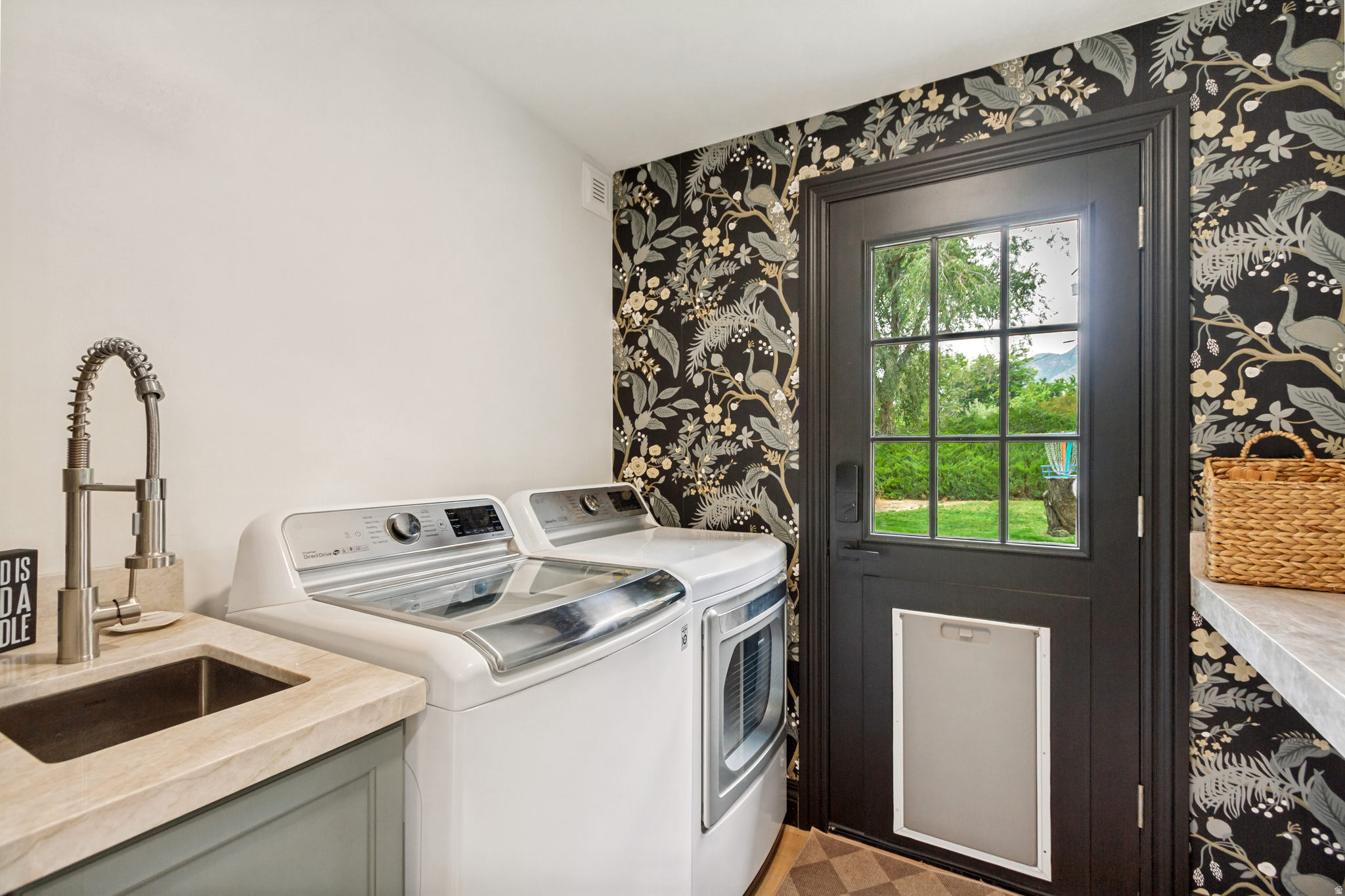 main property photo 33